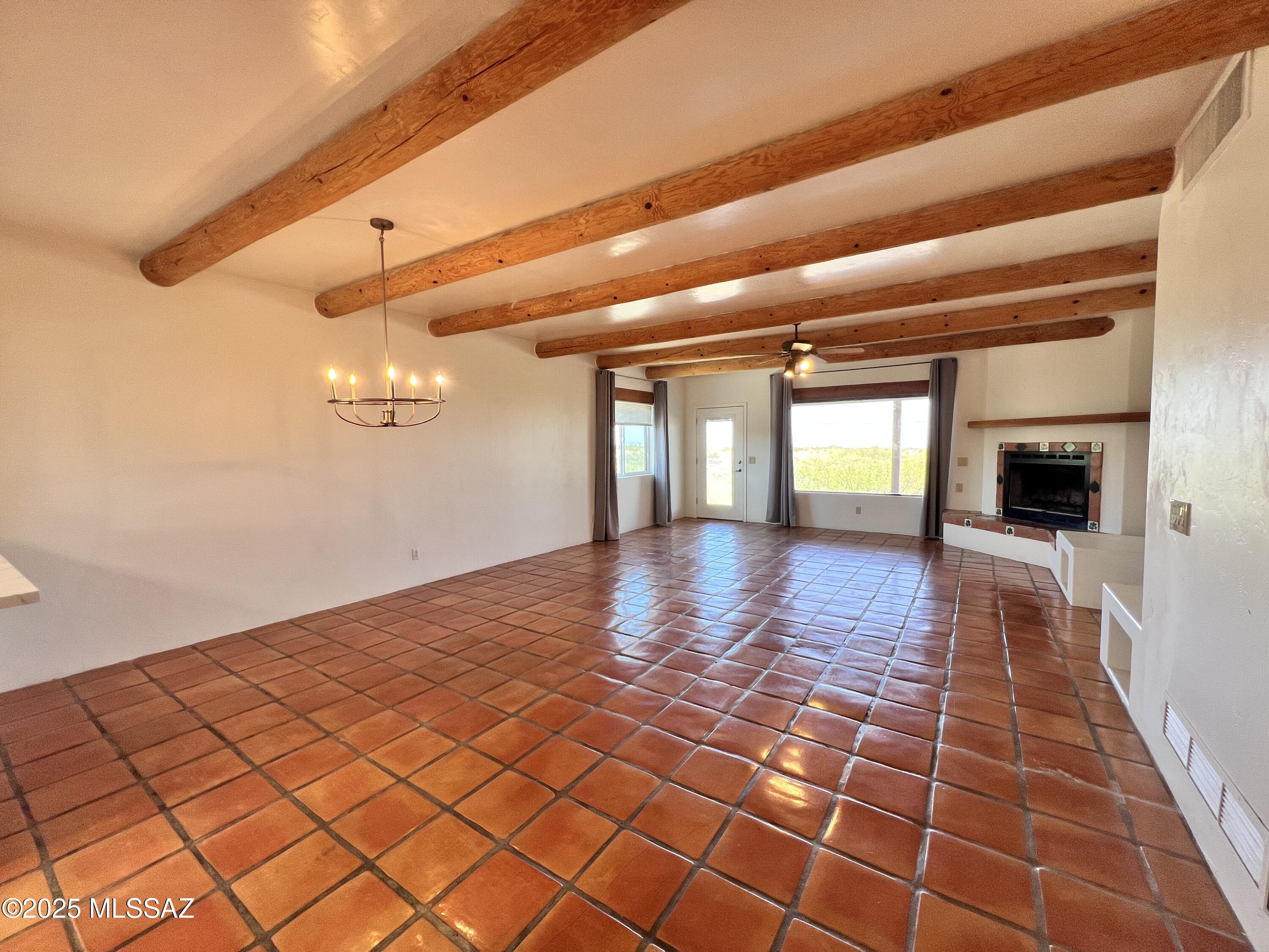 New Tucson Unit NO. 23 (140-261) - Residential Lease
