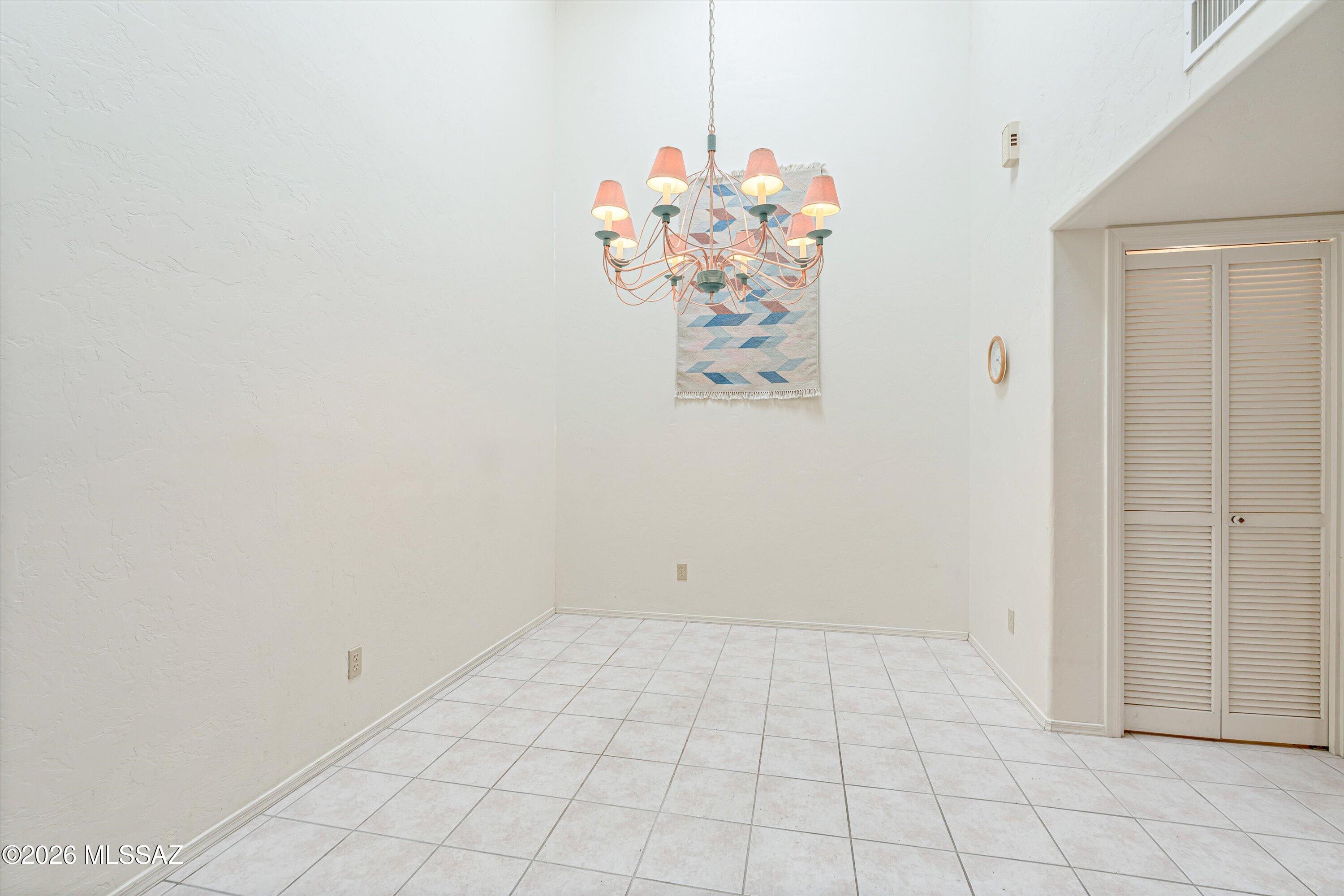 Ventana De Sabino North (1-127) - Residential