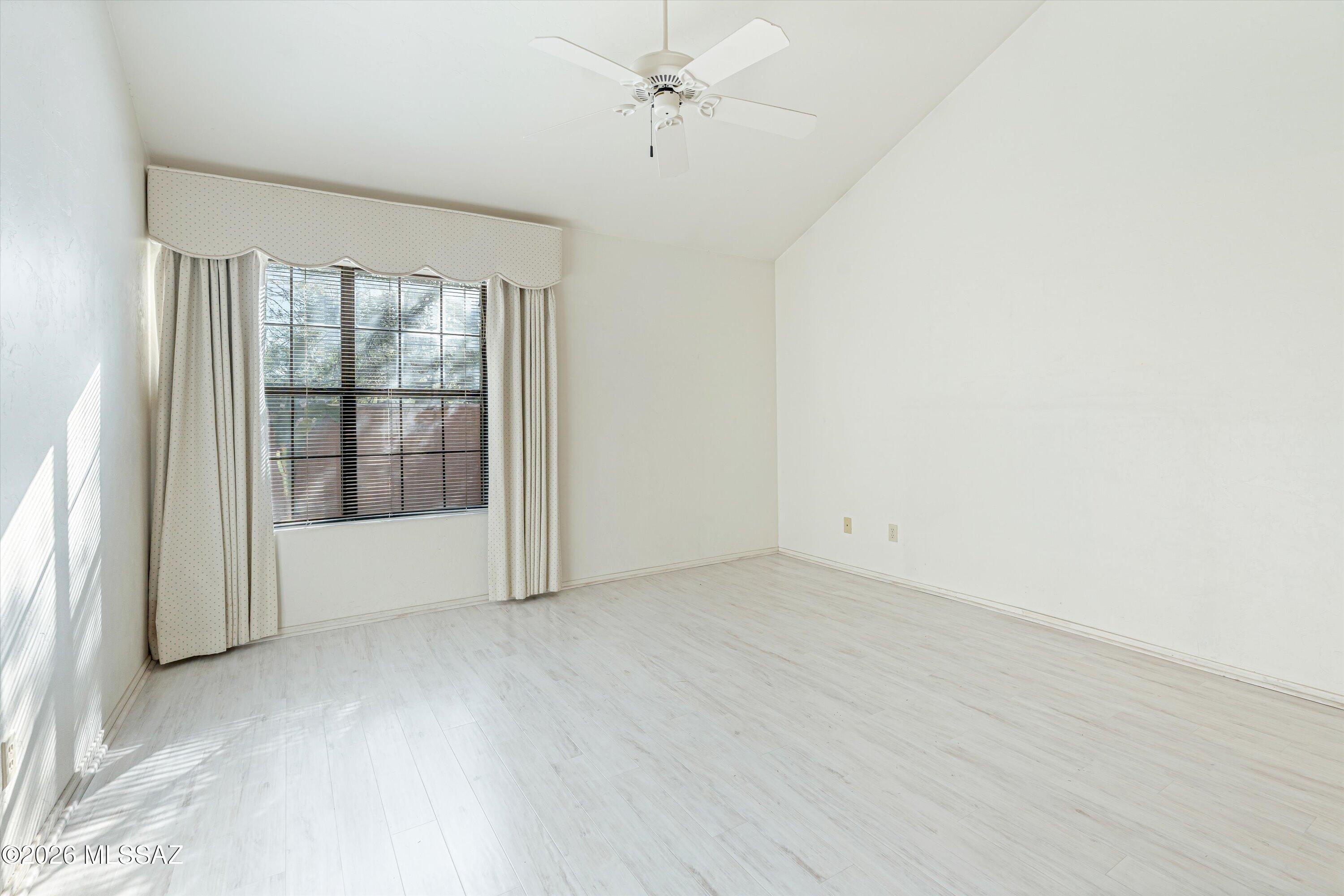 Ventana De Sabino North (1-127) - Residential