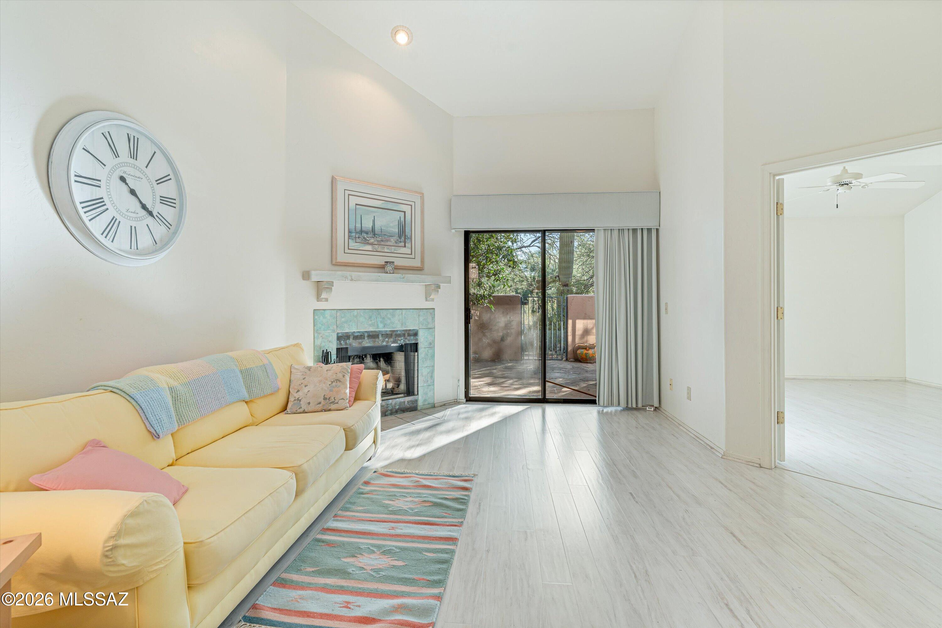 Ventana De Sabino North (1-127) - Residential
