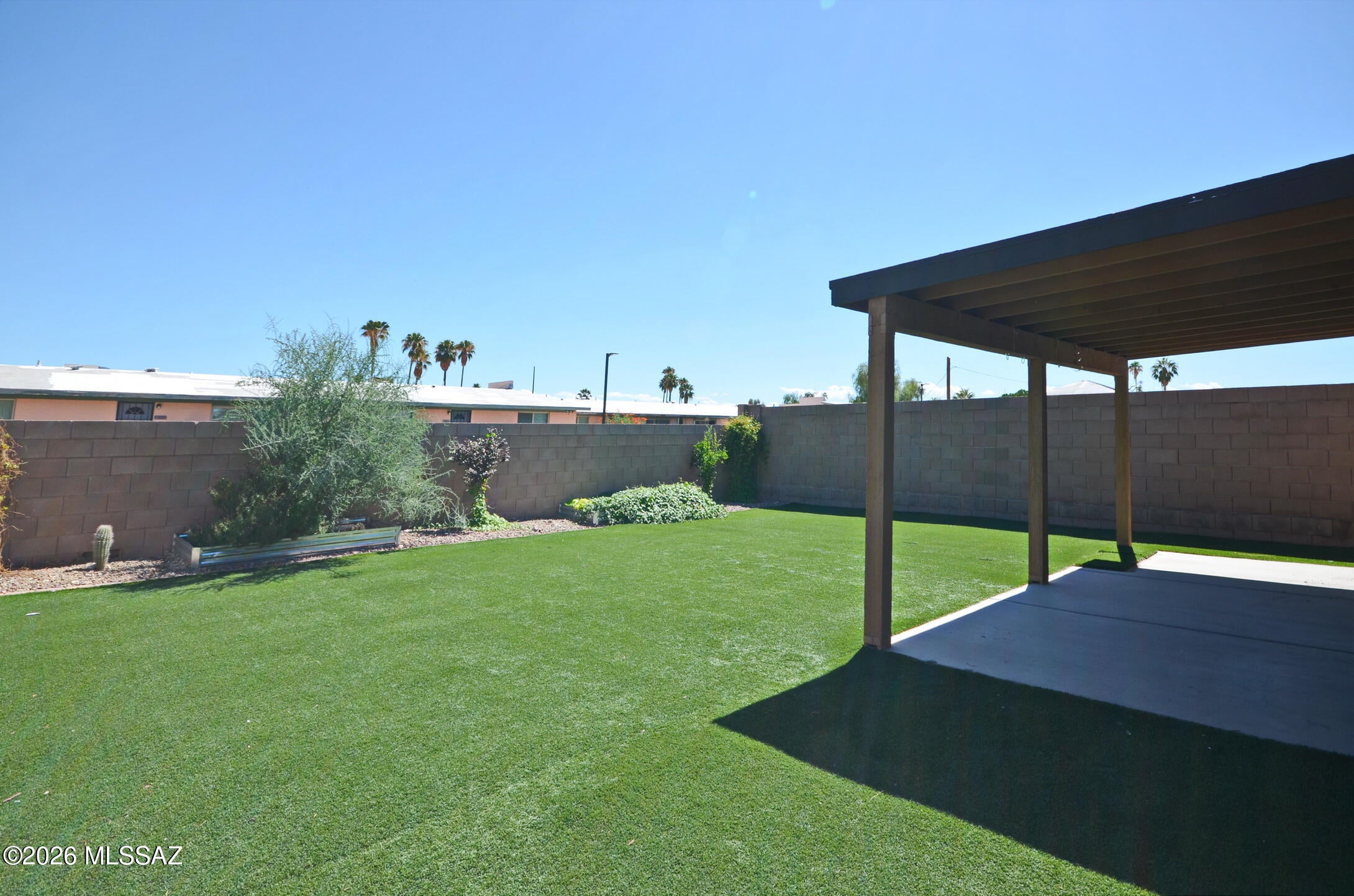 Desert Point 2 - Residential