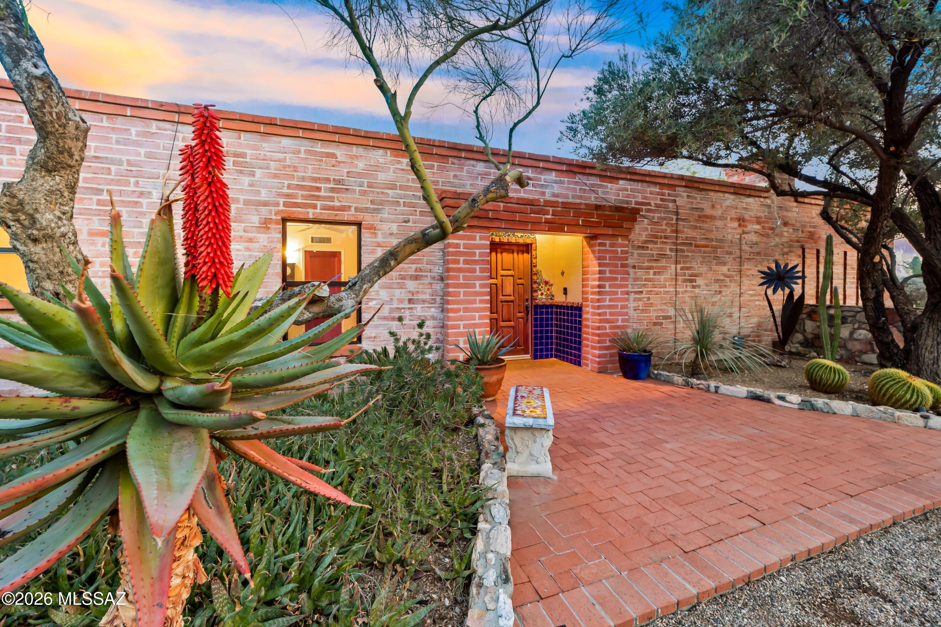 Catalina Foothills Estates NO. 7 (44-120) - Residential