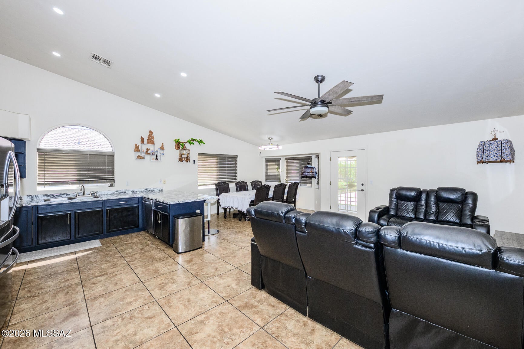 Thornydale Terrace(1-104) - Residential