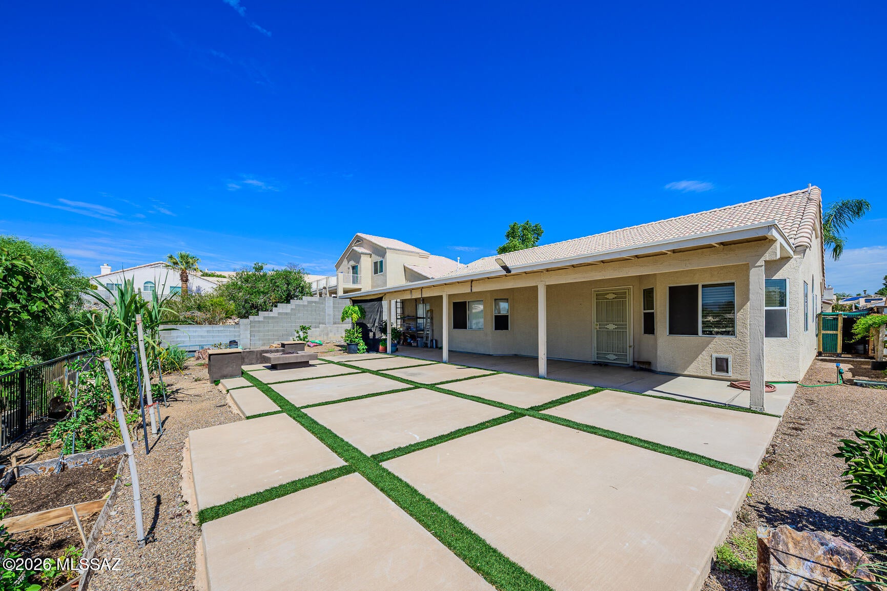 Thornydale Terrace(1-104) - Residential