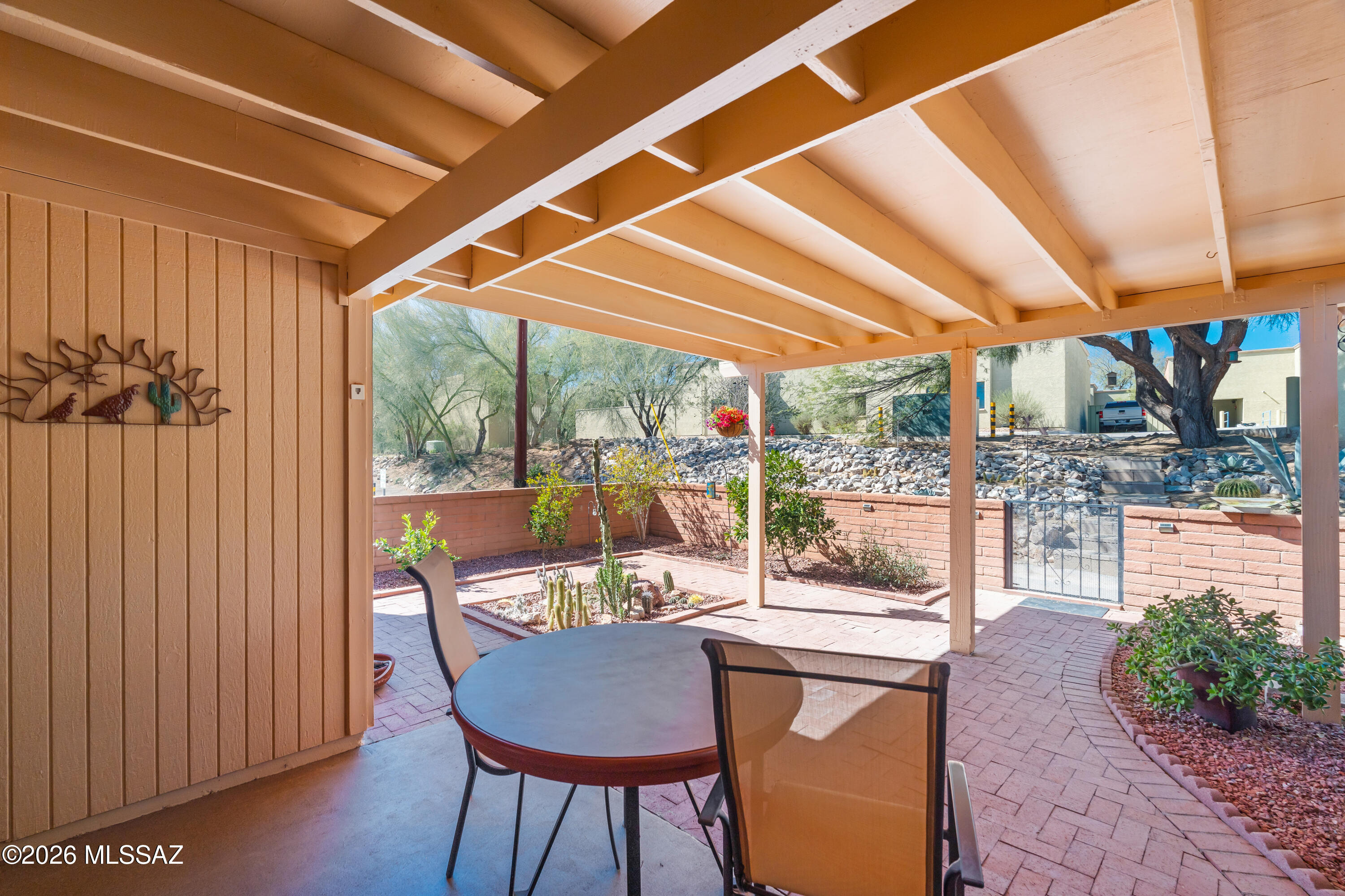 Green Valley Townhouses NO.7 - Residential