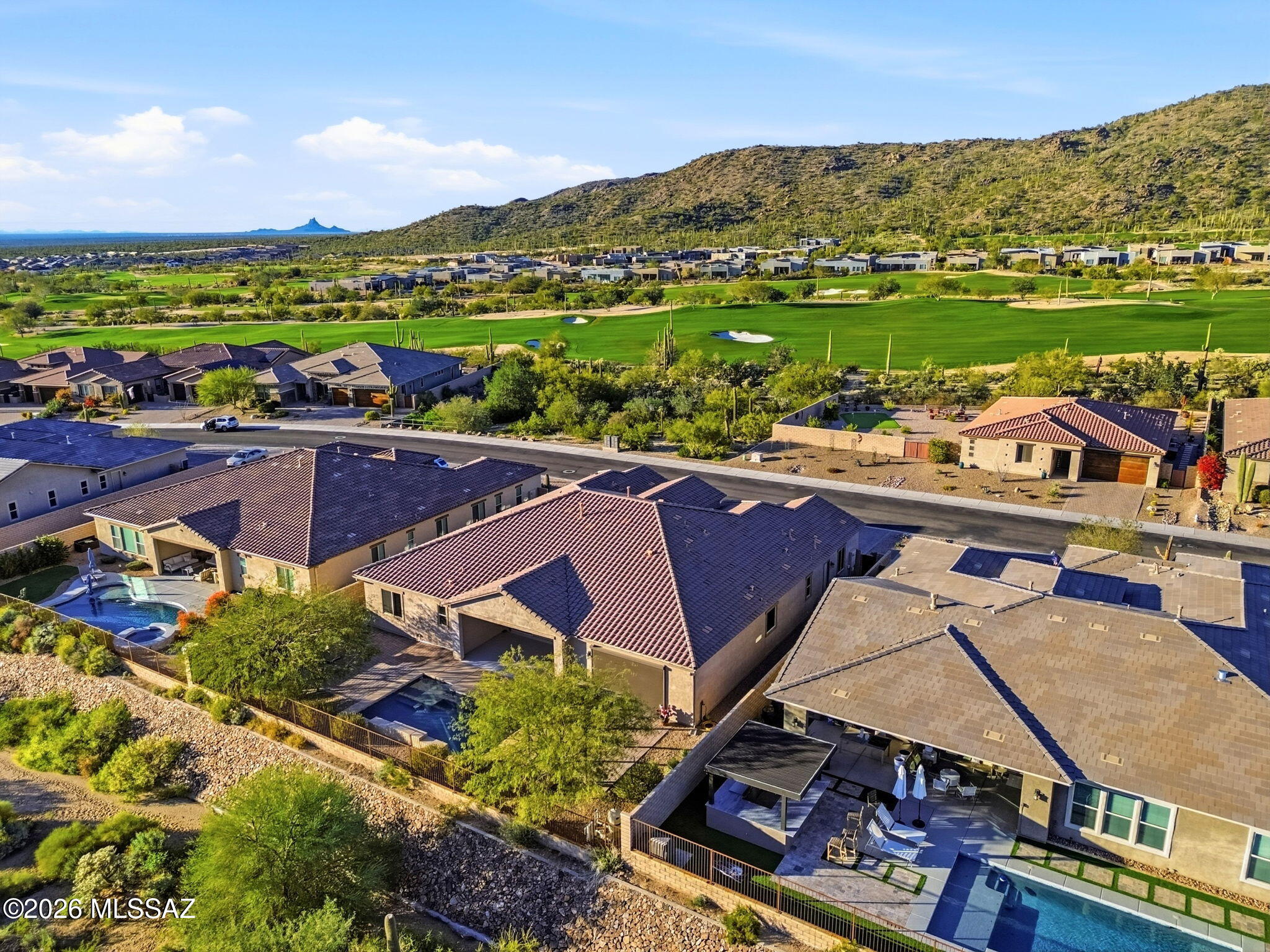 Boulder Bridge Pass II At Dove Mountain SQ20143250154 - Residential