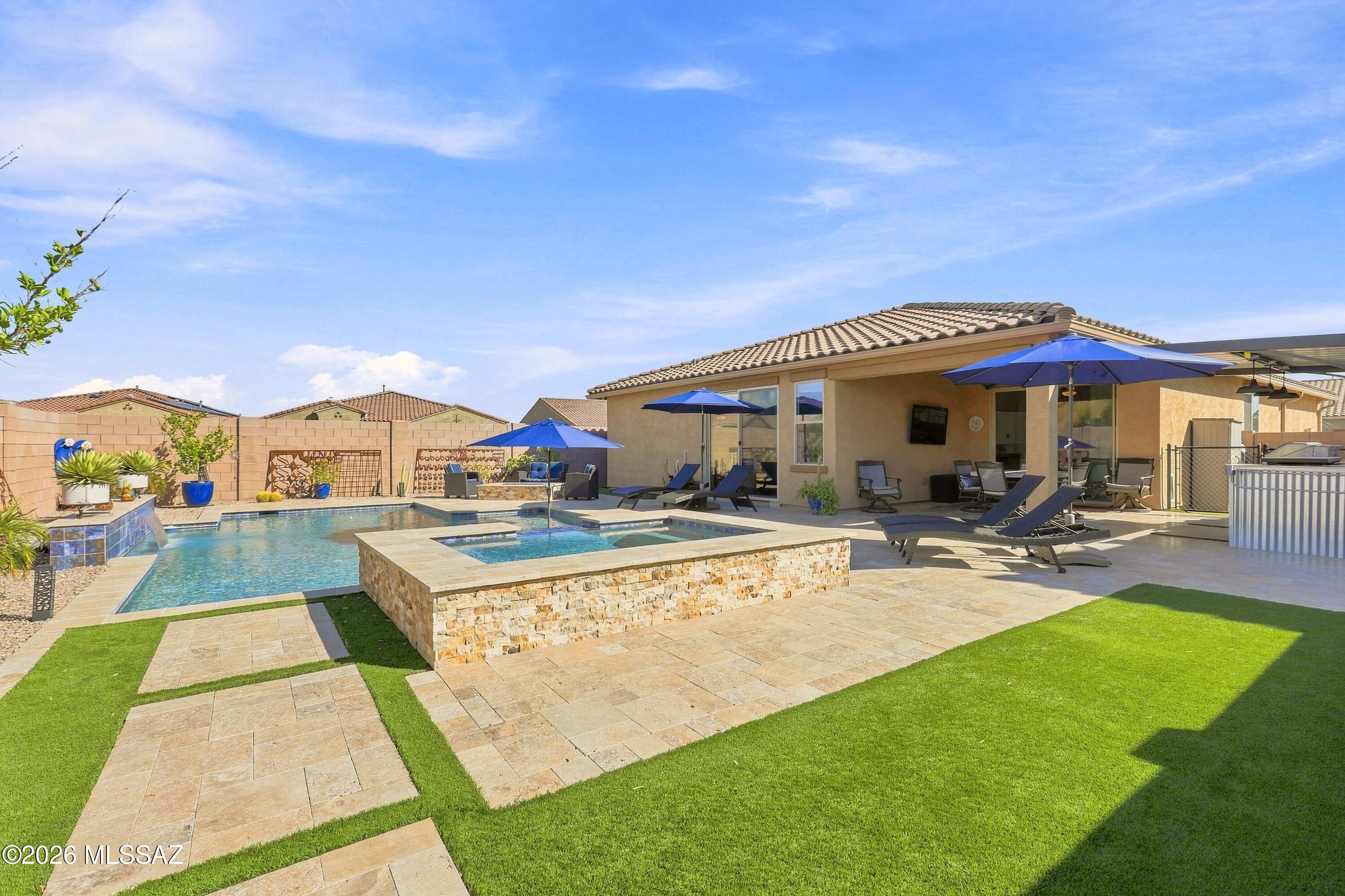 Desert Oasis At Twin Peaks - Residential
