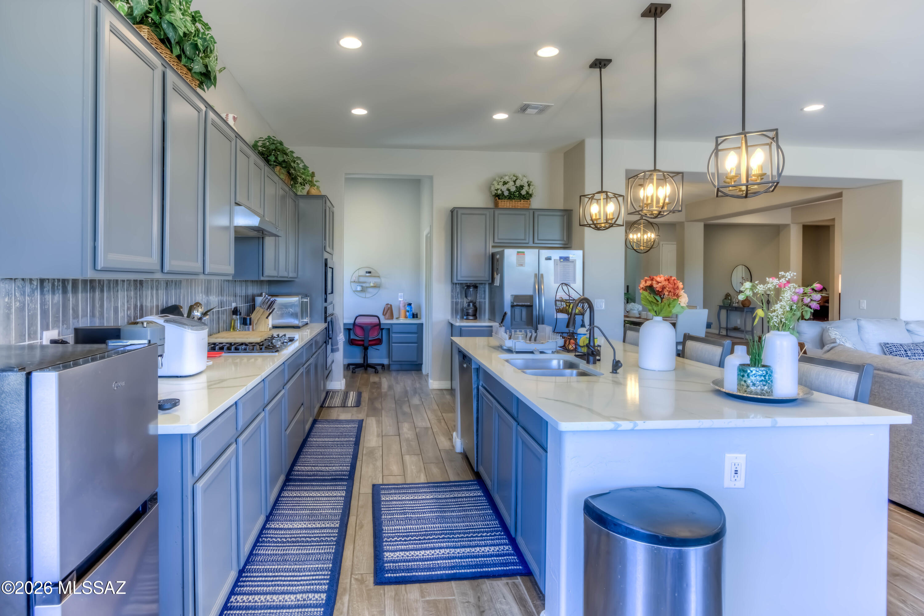 Twin Peaks and Lambert Lane - Residential