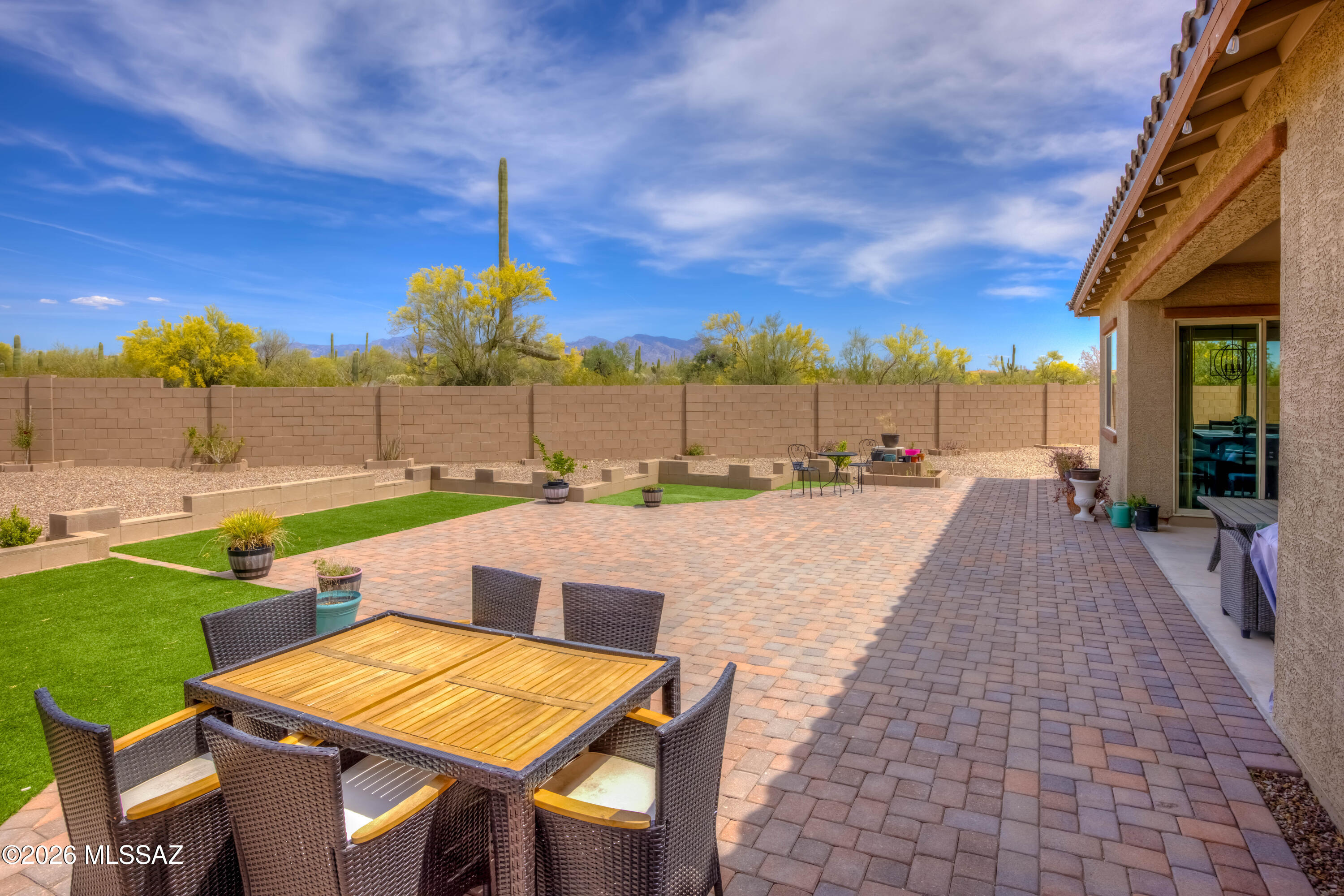 Twin Peaks and Lambert Lane - Residential