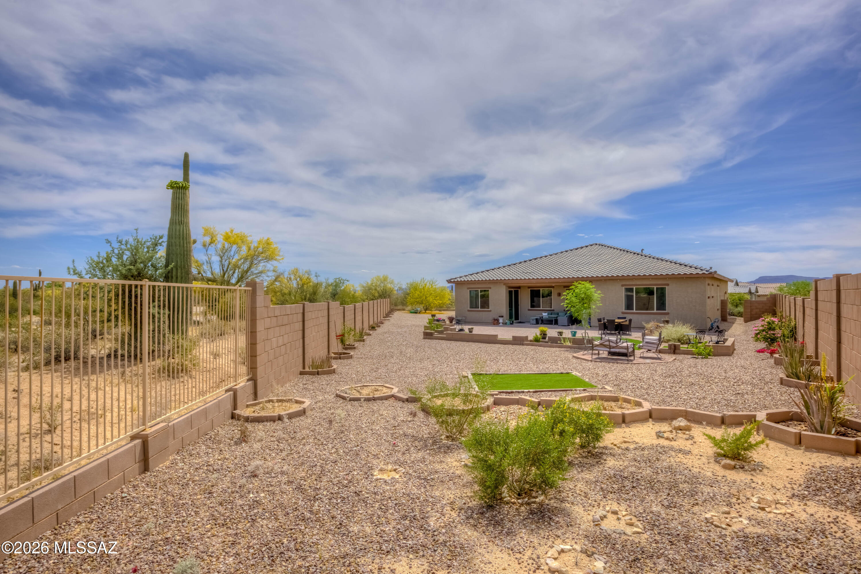 Twin Peaks and Lambert Lane - Residential