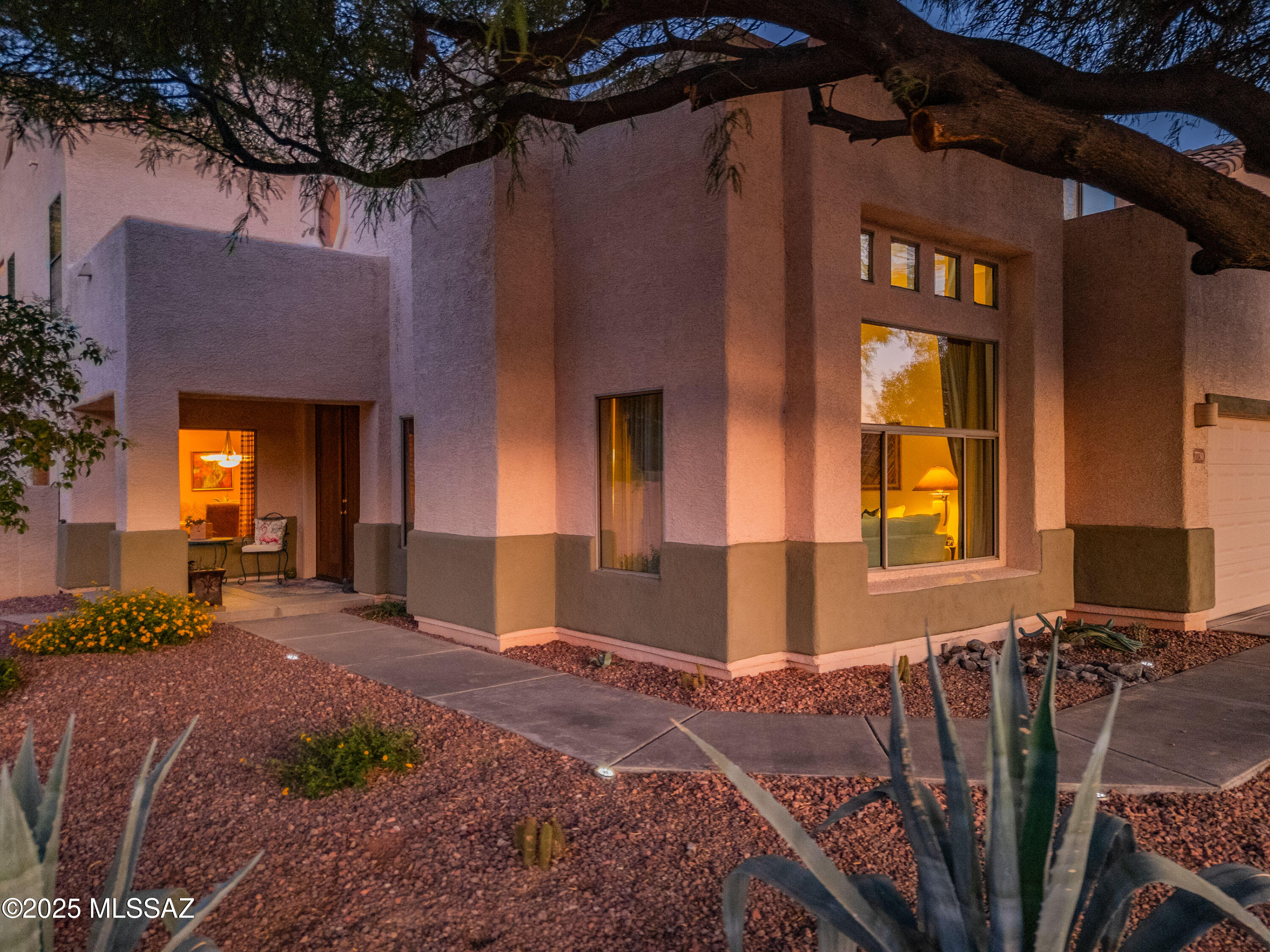Shadows @ Sabino (1-103) - Residential