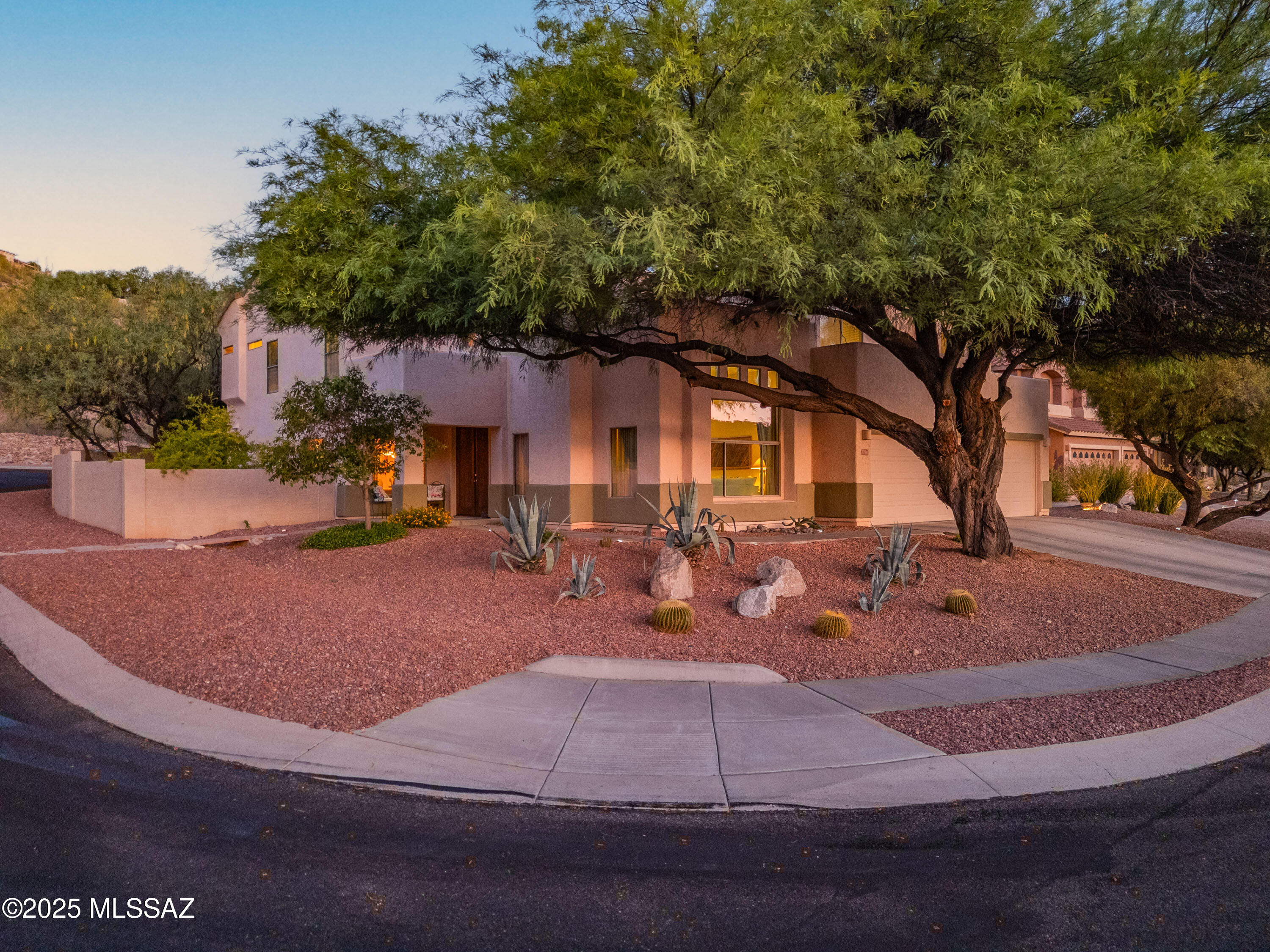 Shadows @ Sabino (1-103) - Residential