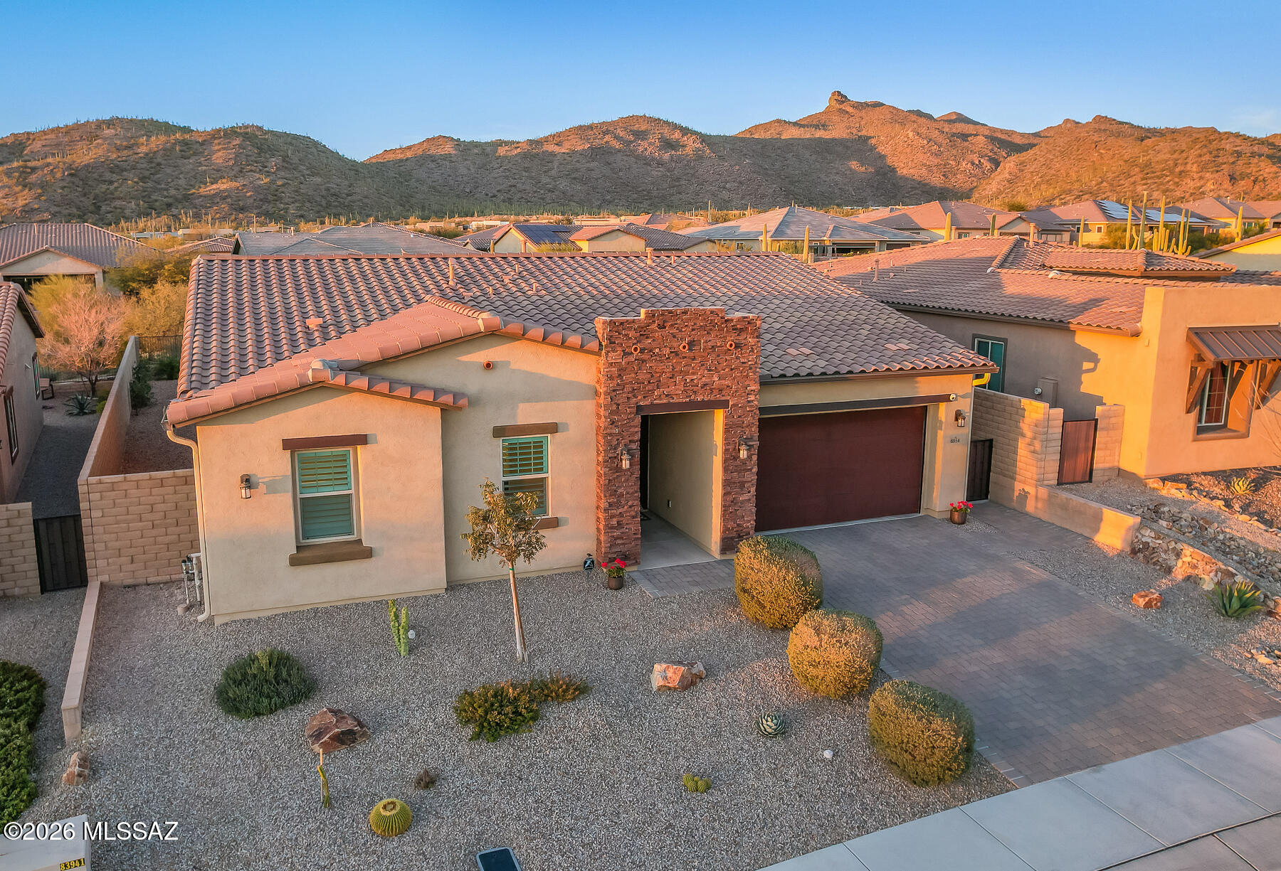 Boulder Bridge Pass II At Dove Mountain SQ20143250154 - Residential