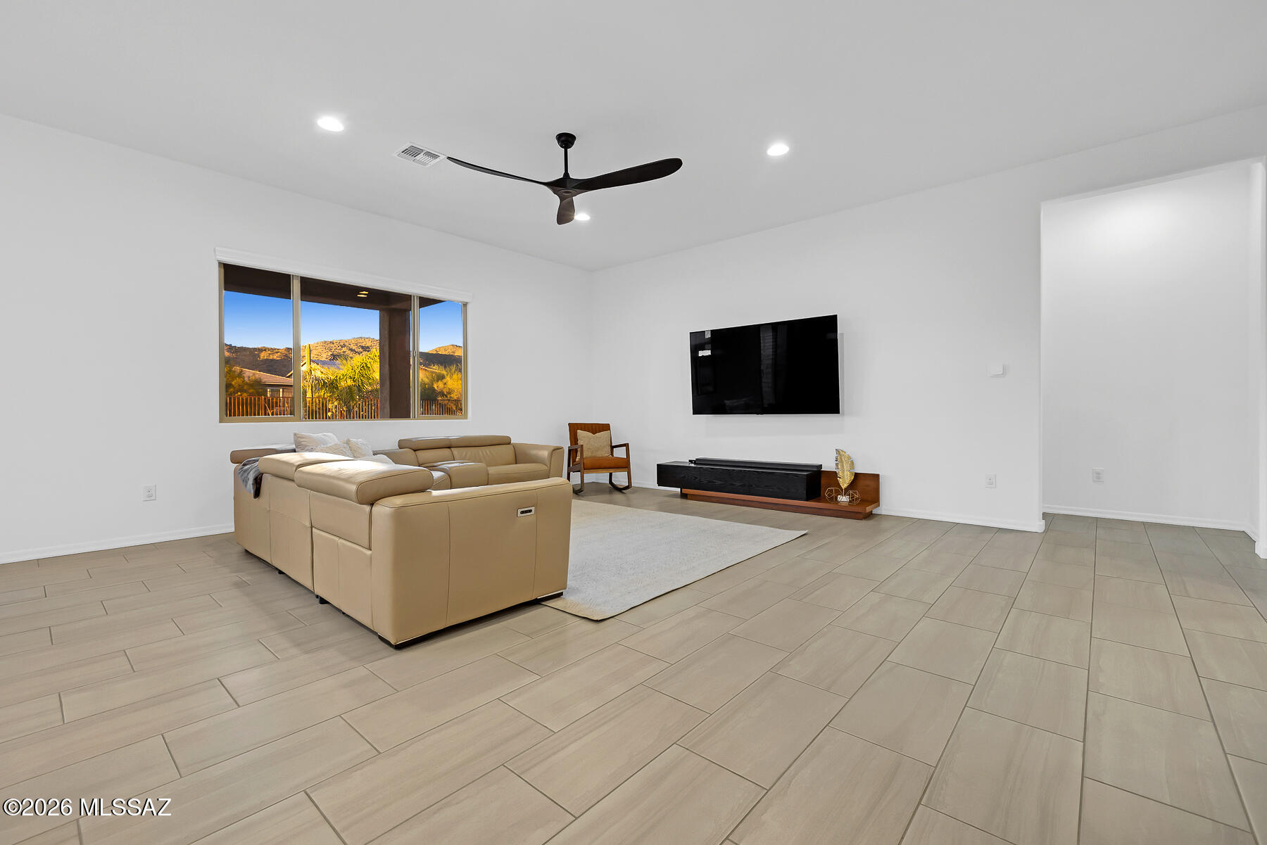 Boulder Bridge Pass II At Dove Mountain SQ20143250154 - Residential