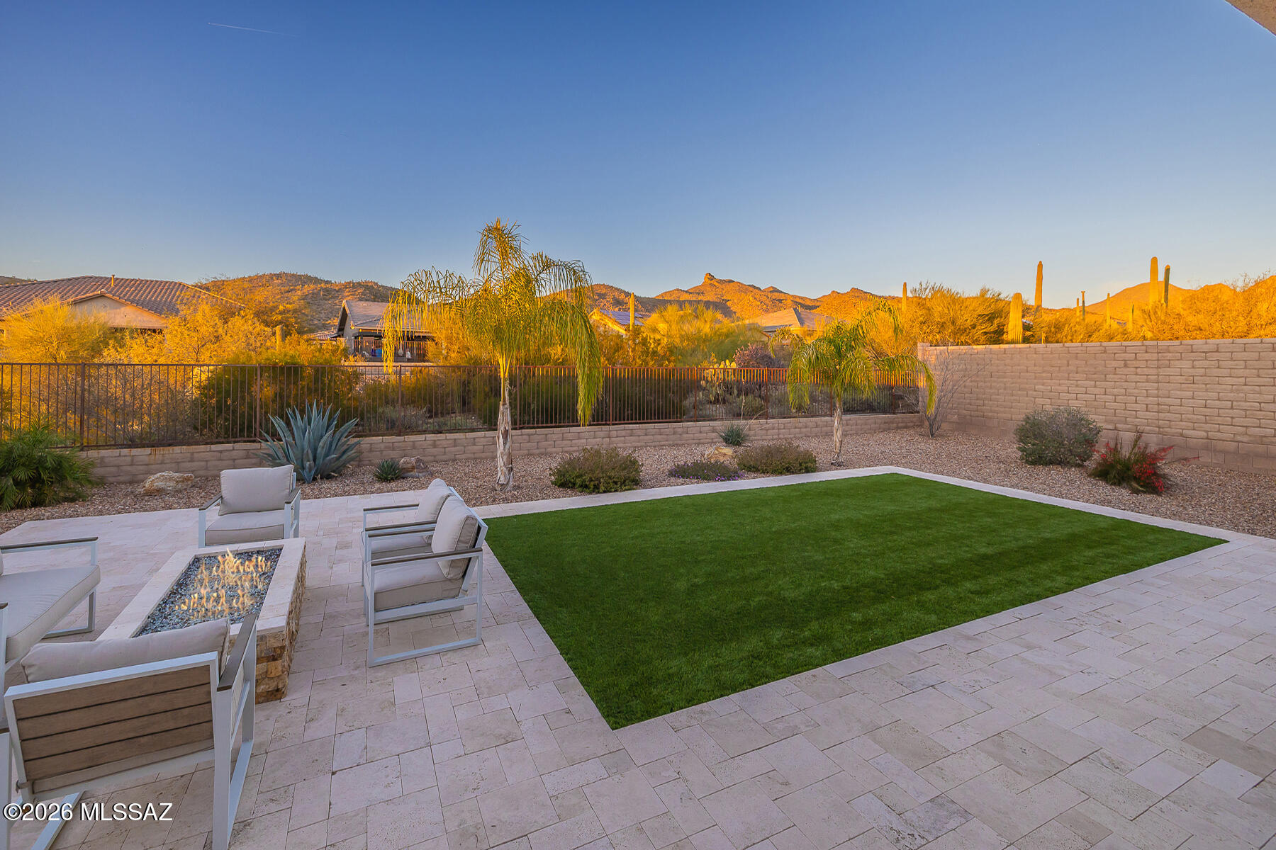 Boulder Bridge Pass II At Dove Mountain SQ20143250154 - Residential