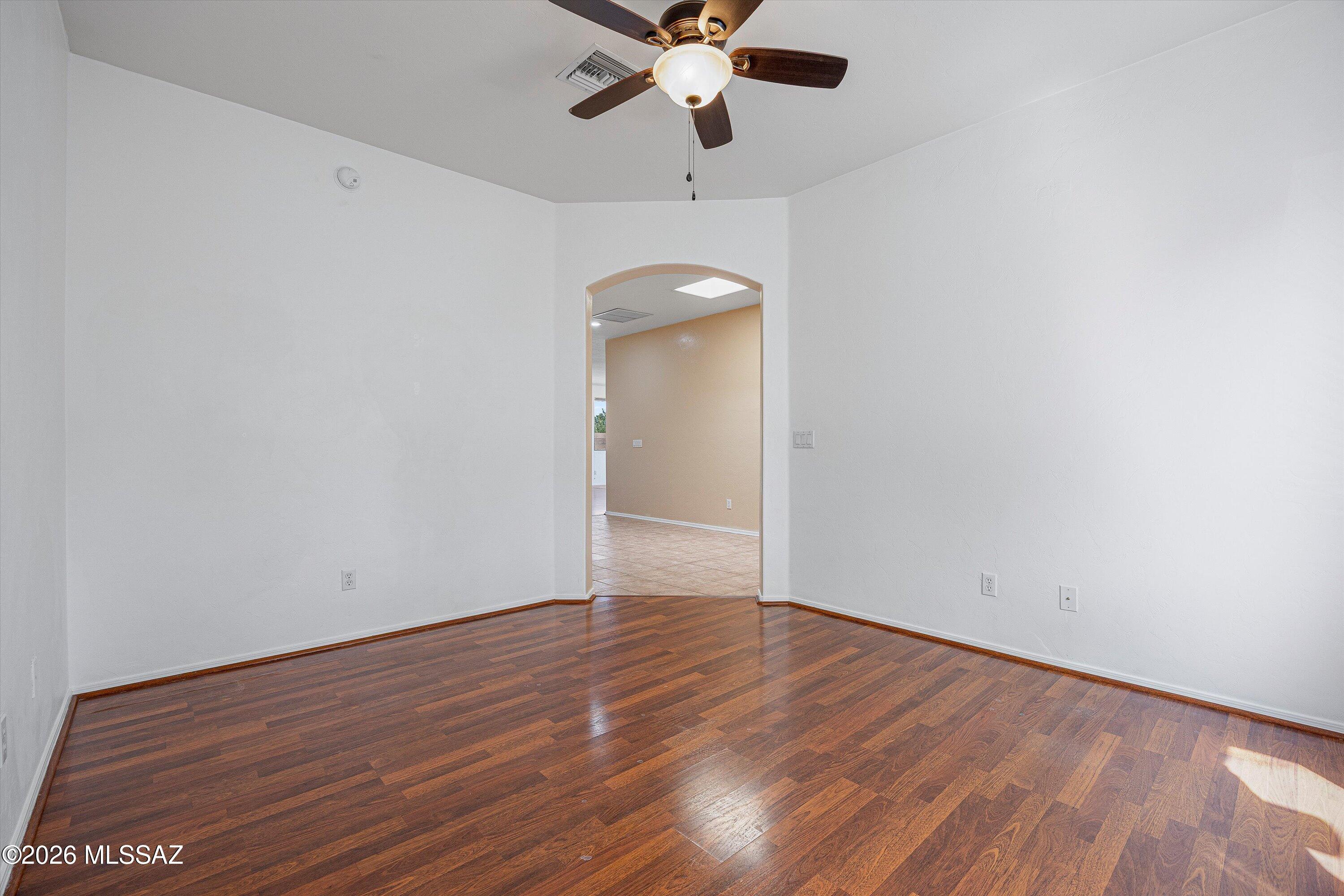 Marquette Place (1-44) - Residential