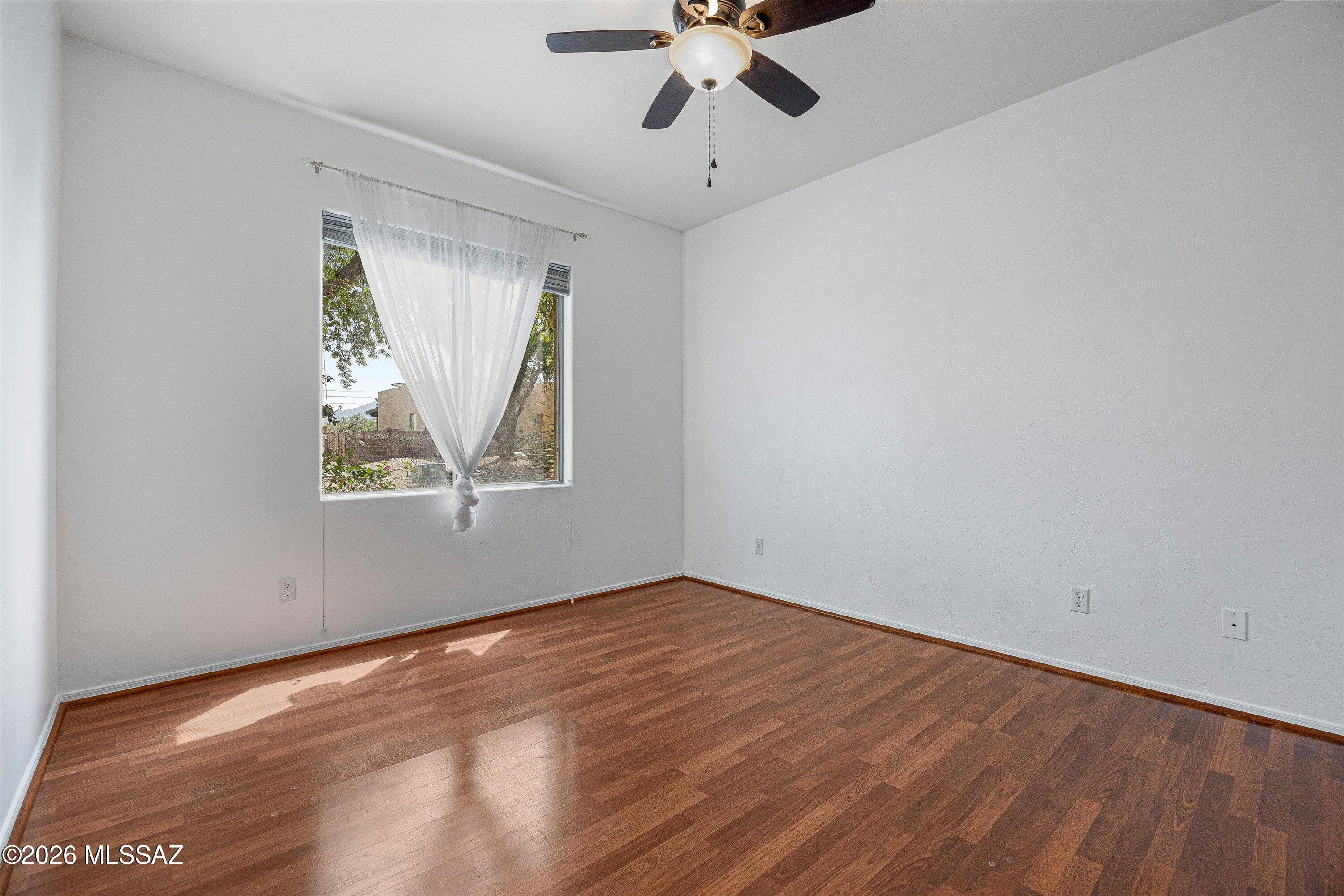 Marquette Place (1-44) - Residential