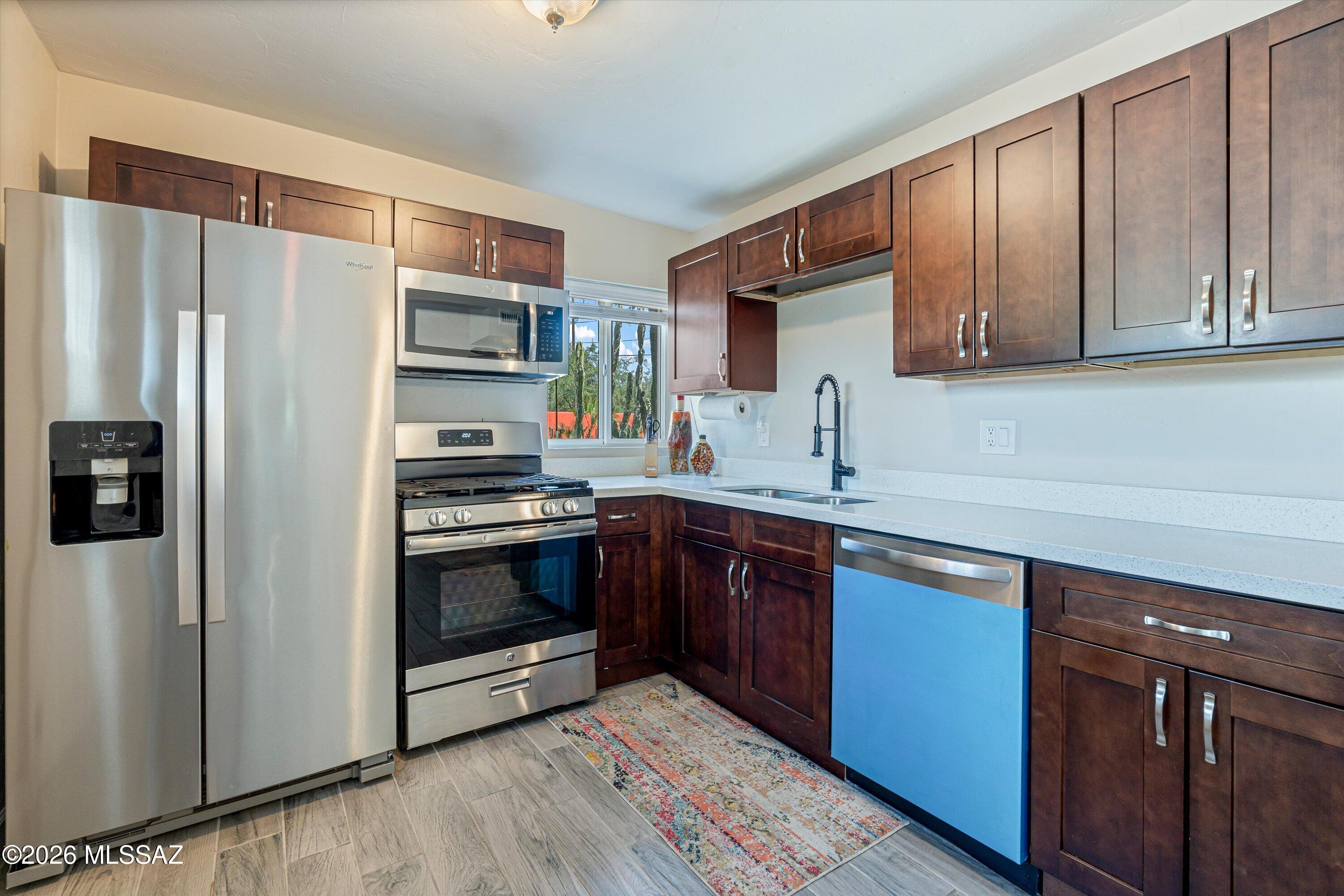 Loretta Heights - Residential