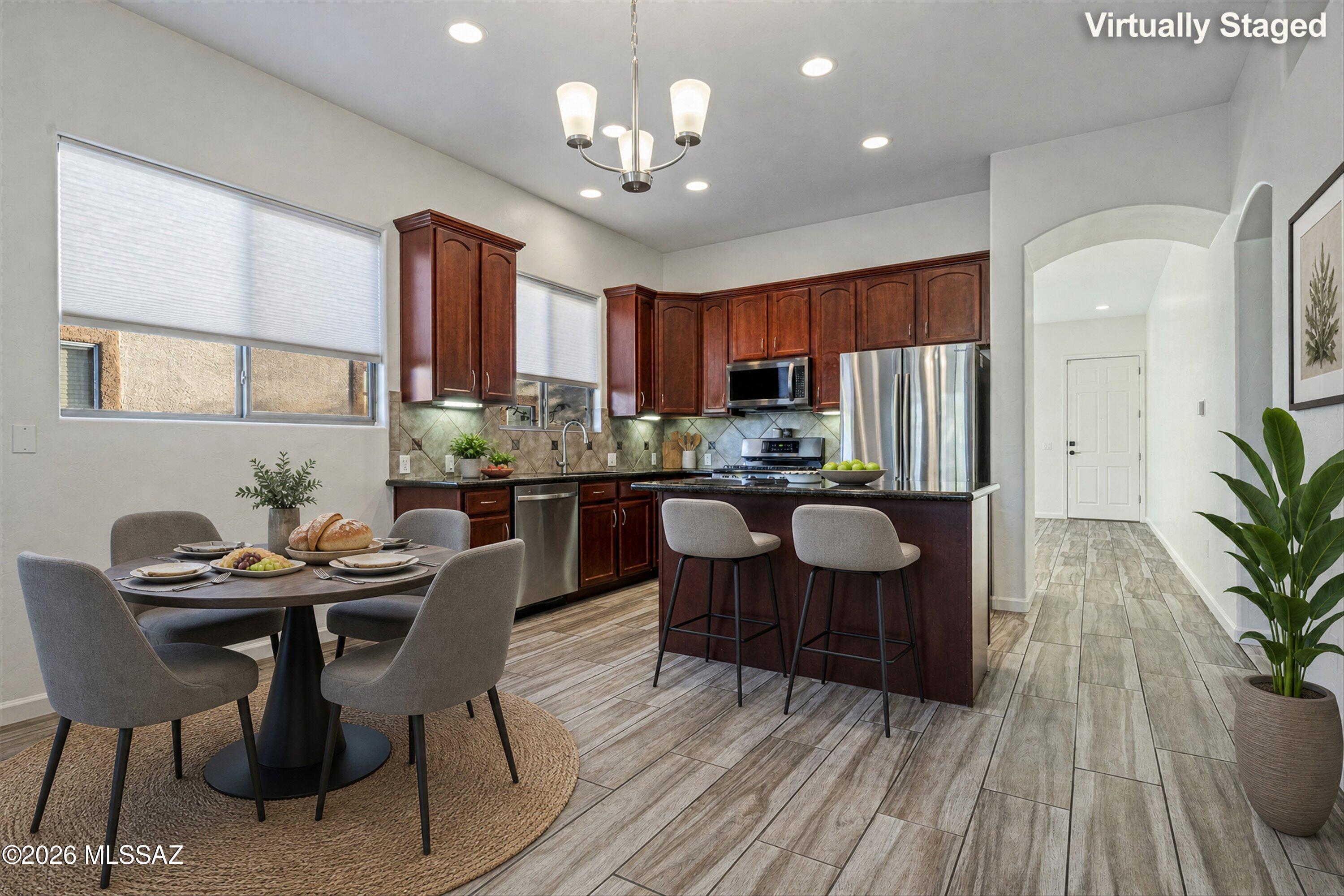 Rancho Vistoso NGHB 10 PCLS S,U & V - Residential