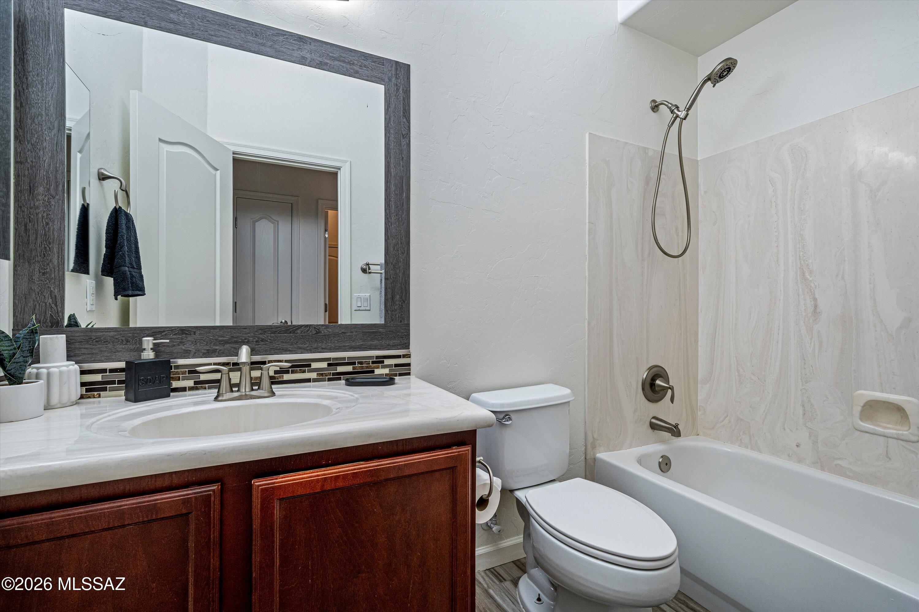 Rancho Vistoso NGHB 10 PCLS S,U & V - Residential