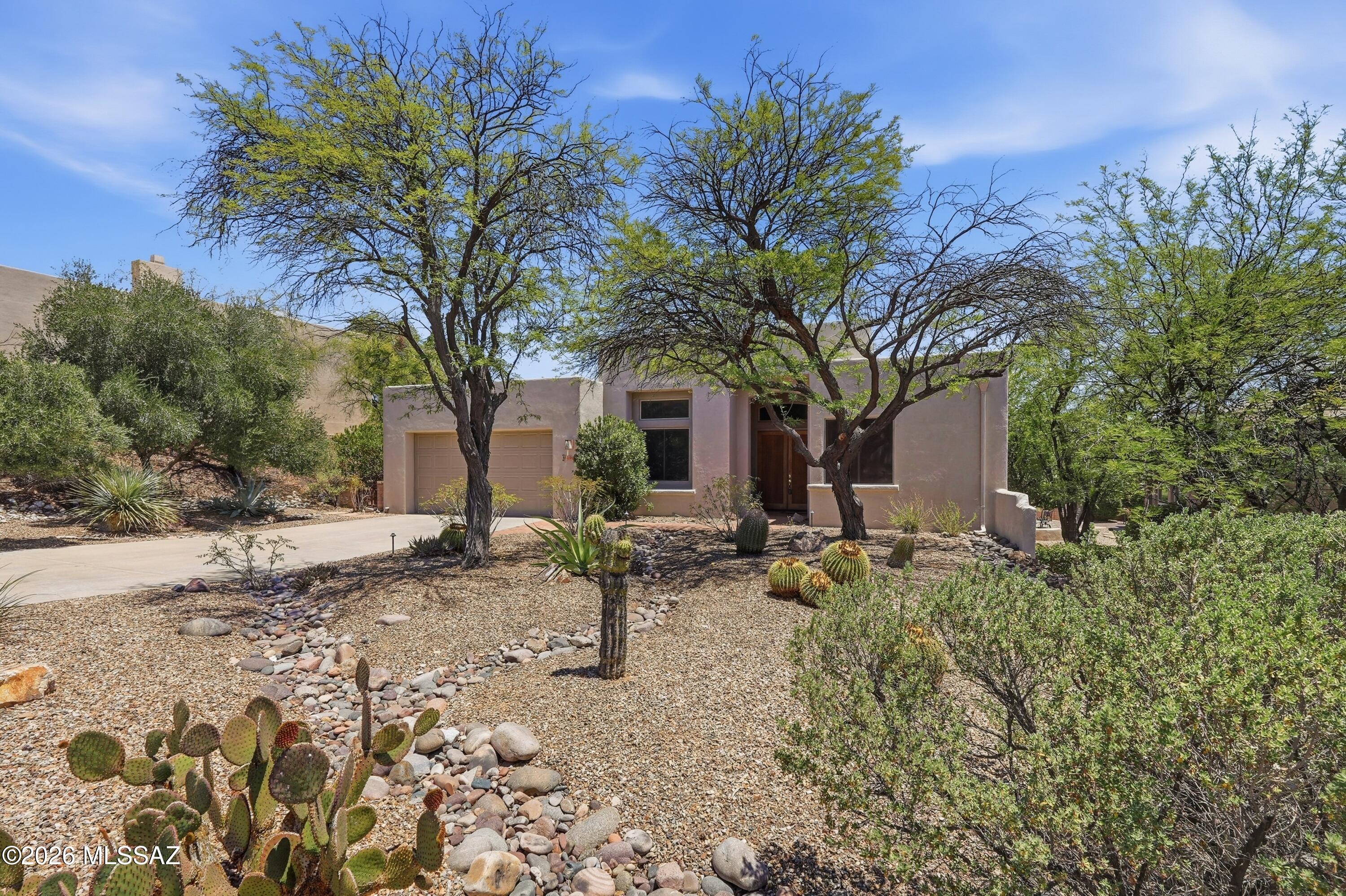 Fairfield's finest..Right here in Bonita Ridge Development. This one-owner home is located on one of the very best lots in the subdivision. Walk-thru the front door & see the WOW FACTOR-wall of windows with views. Gaze beyond to see both the Catalina & Rincon mountain ranges, plus the common open desert space behind your privacy wall. Enjoy the wildlife from both inside & outside. Watch the moon and sun rise over the mountains to your delight from the privacy of your home and backyard. The home placement on the lot offers more privacy than most. This model - a 2 bedroom plus den - is an open/flexible floor plan for gracious living and ease of care. Driveway extra long for guest parking. Freshly painted inside & out. Mechanical systems approx. 2 yrs. old (HVAC and water heater). A short distance to the community pool & spa. Also to the cluster mailbox.