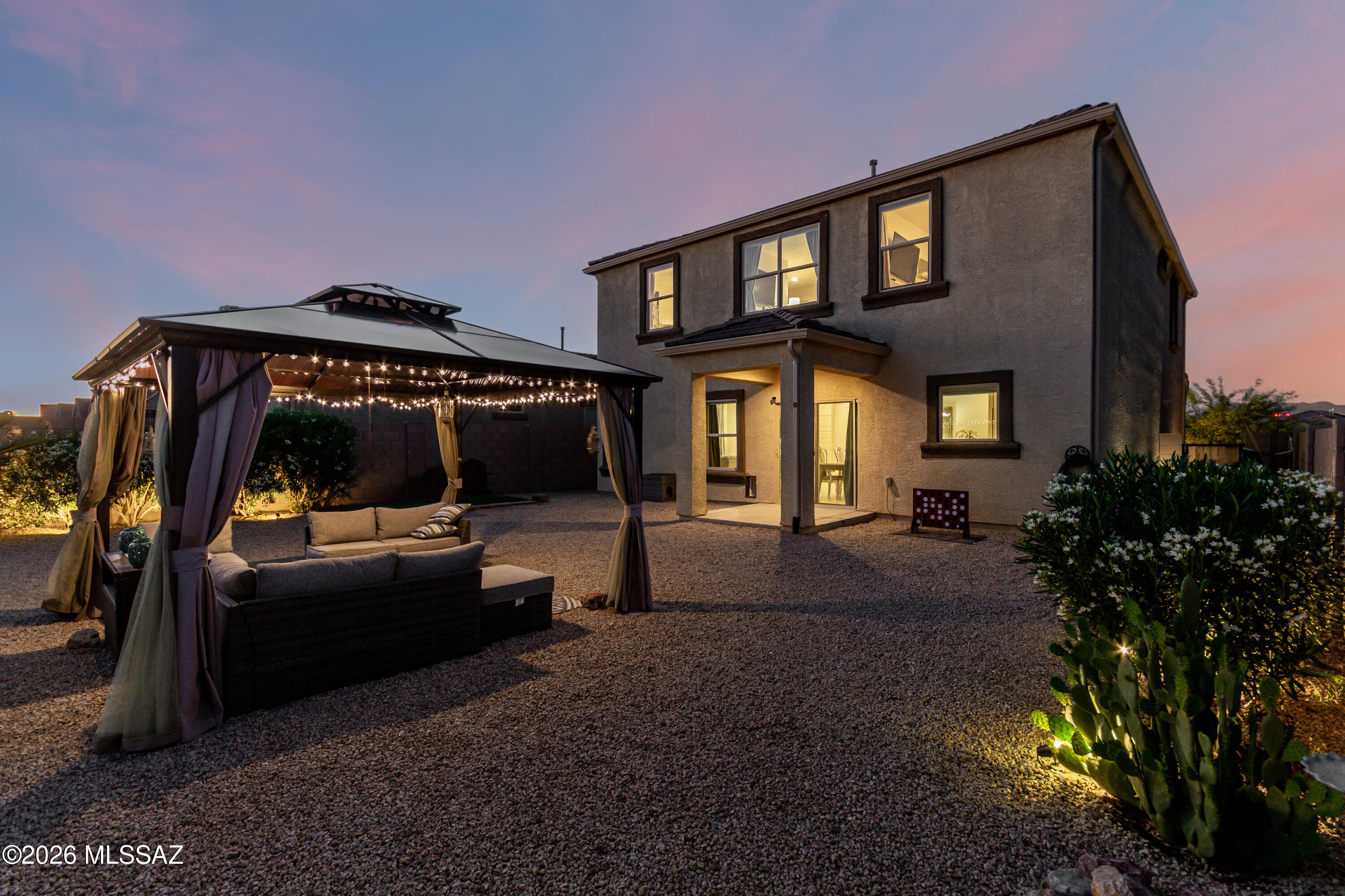 Saguaro Bloom SQ20180540069 - Residential