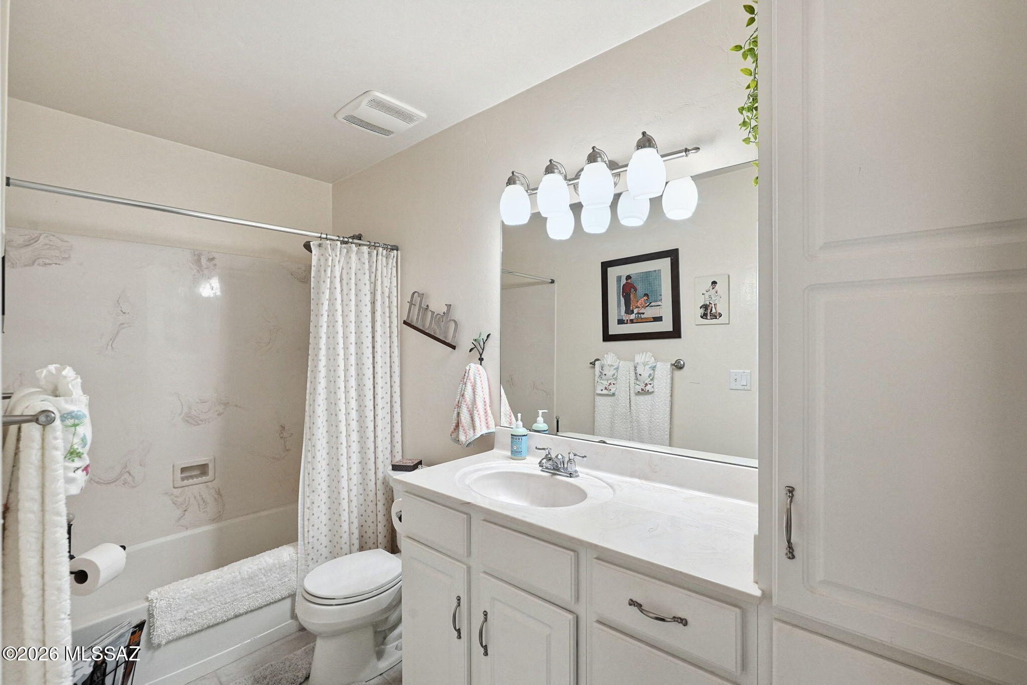 Colonias La Canada (83-219) - Residential