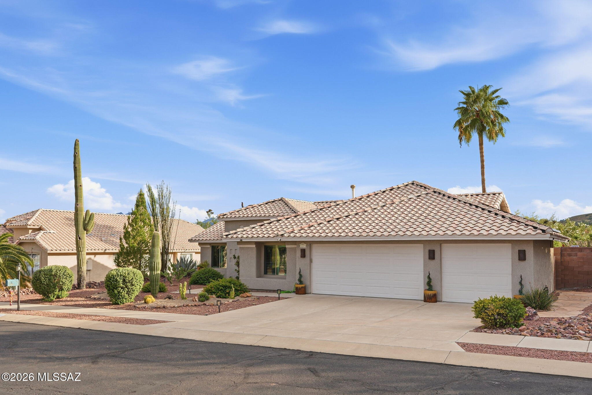 Colonias La Canada (83-219) - Residential