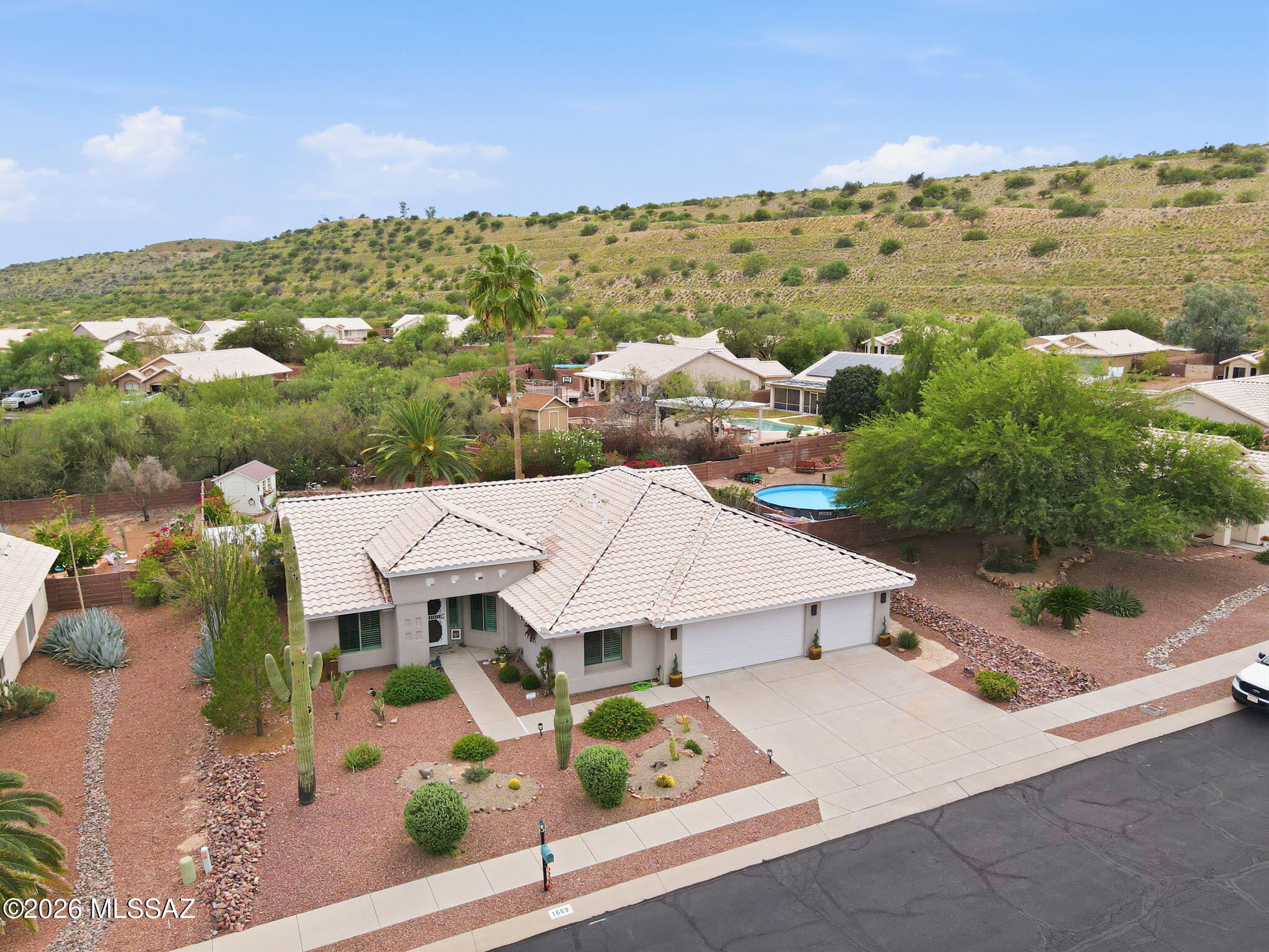 Colonias La Canada (83-219) - Residential
