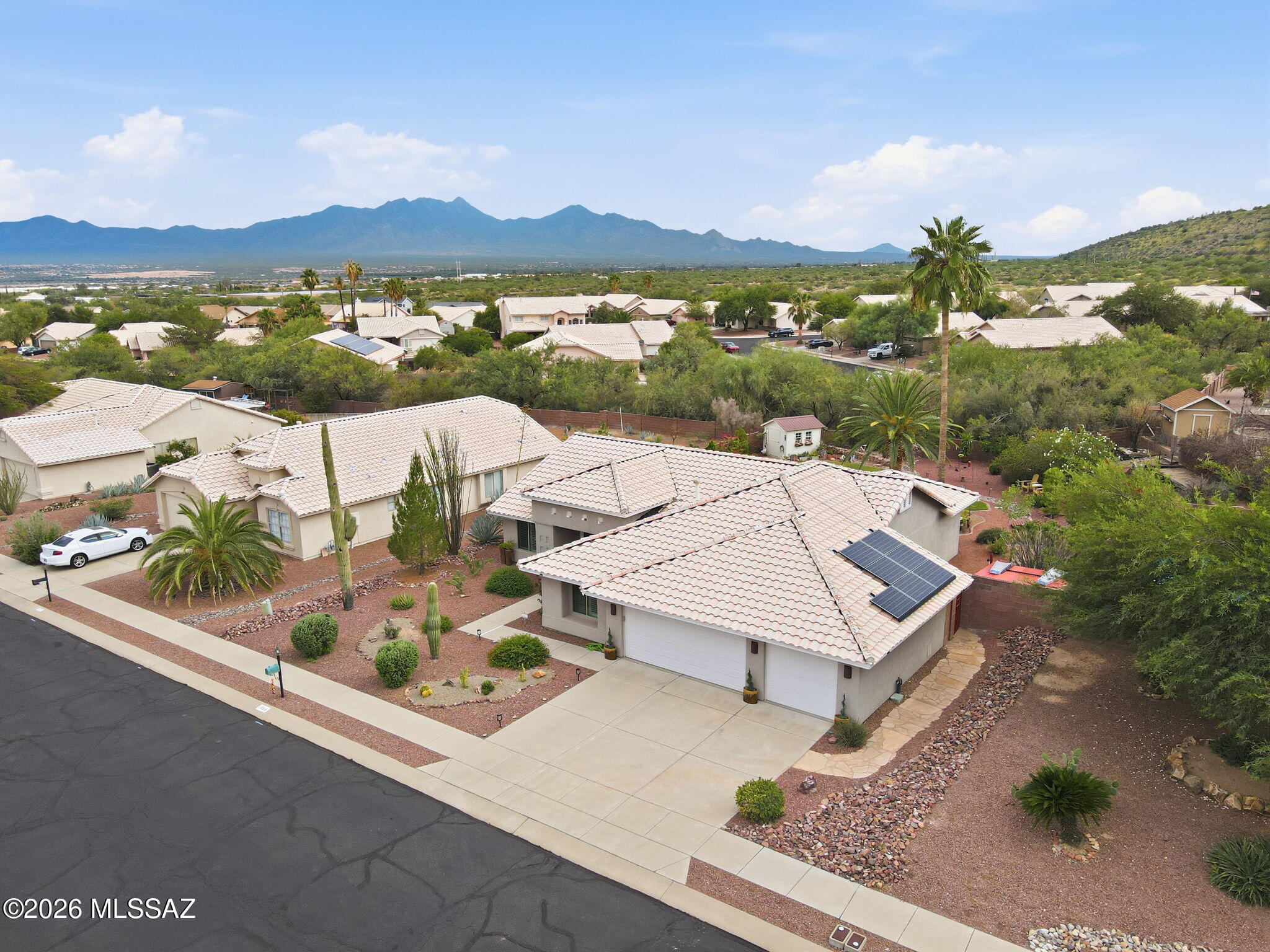 Colonias La Canada (83-219) - Residential