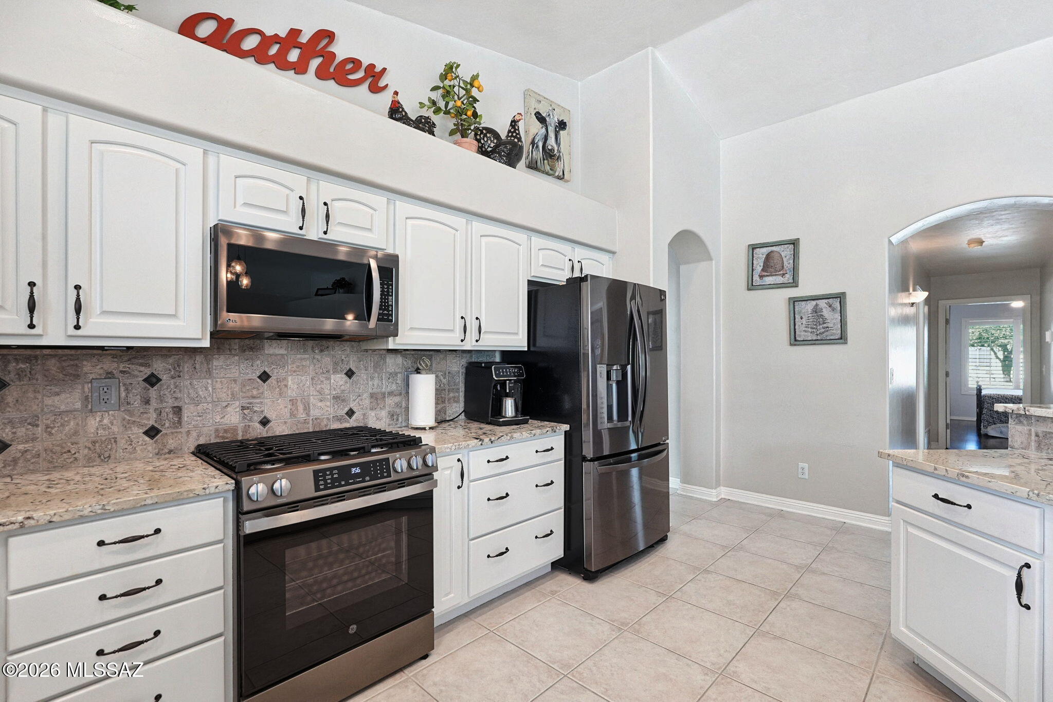 Colonias La Canada (83-219) - Residential