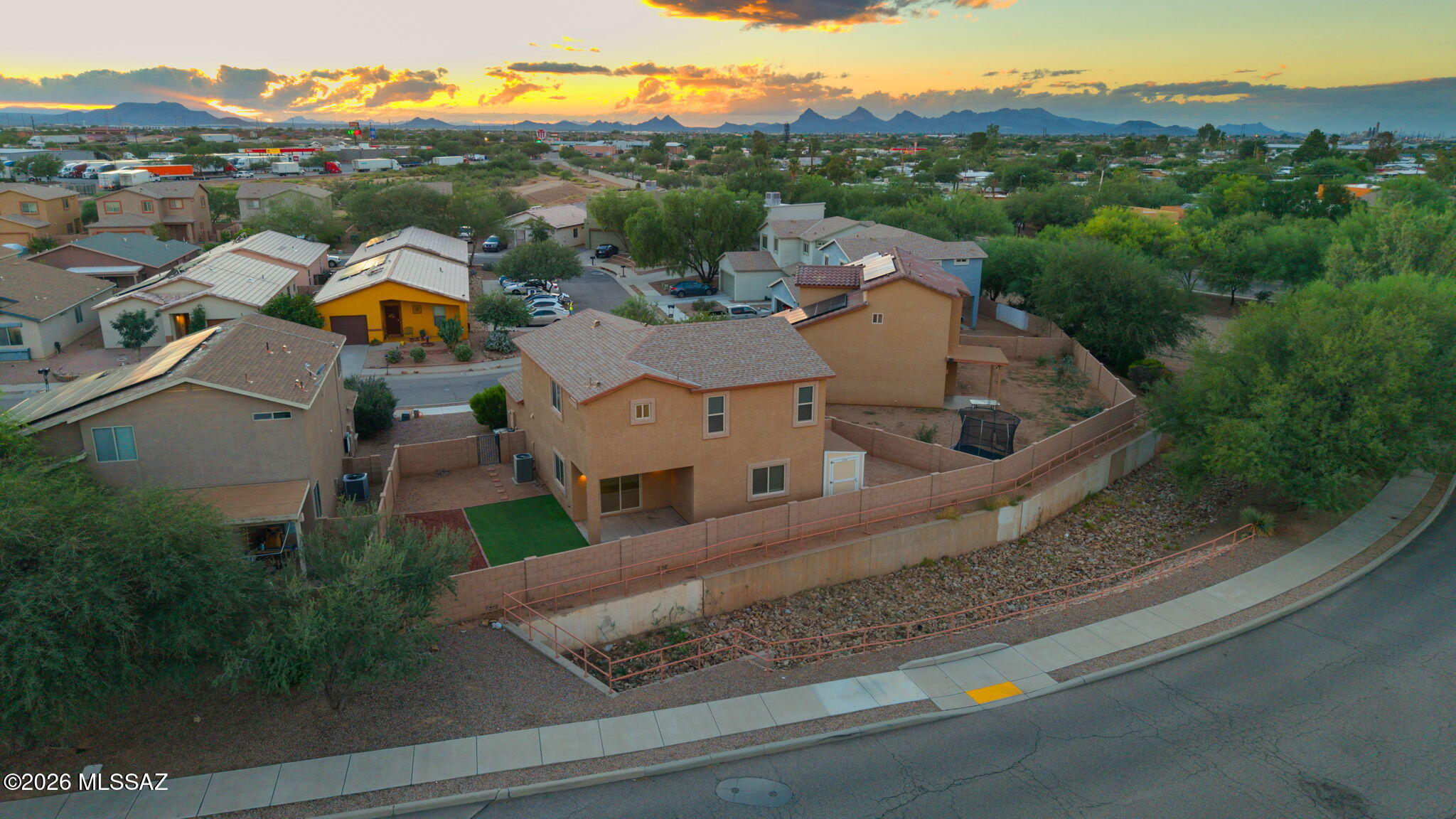 Corazon Del Pueblo - Residential