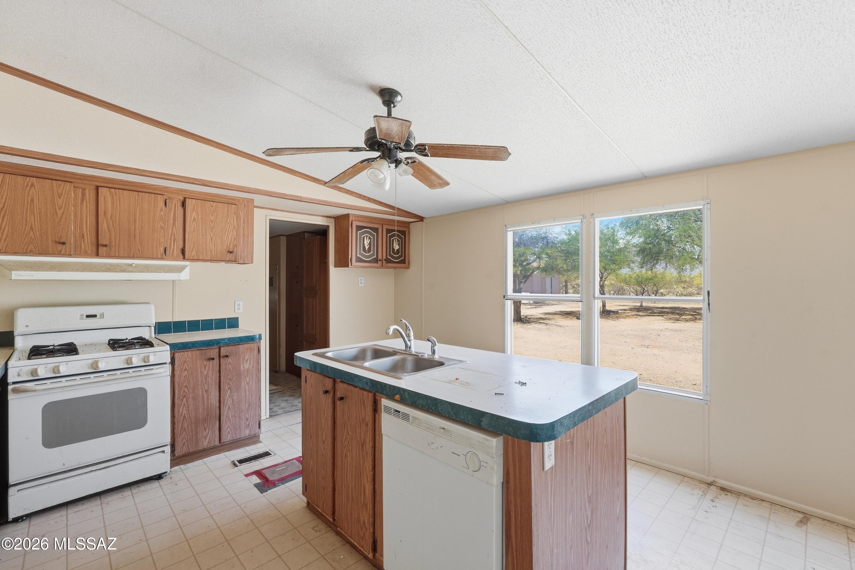 Tucson Saguaro Estates (1-67) - Residential