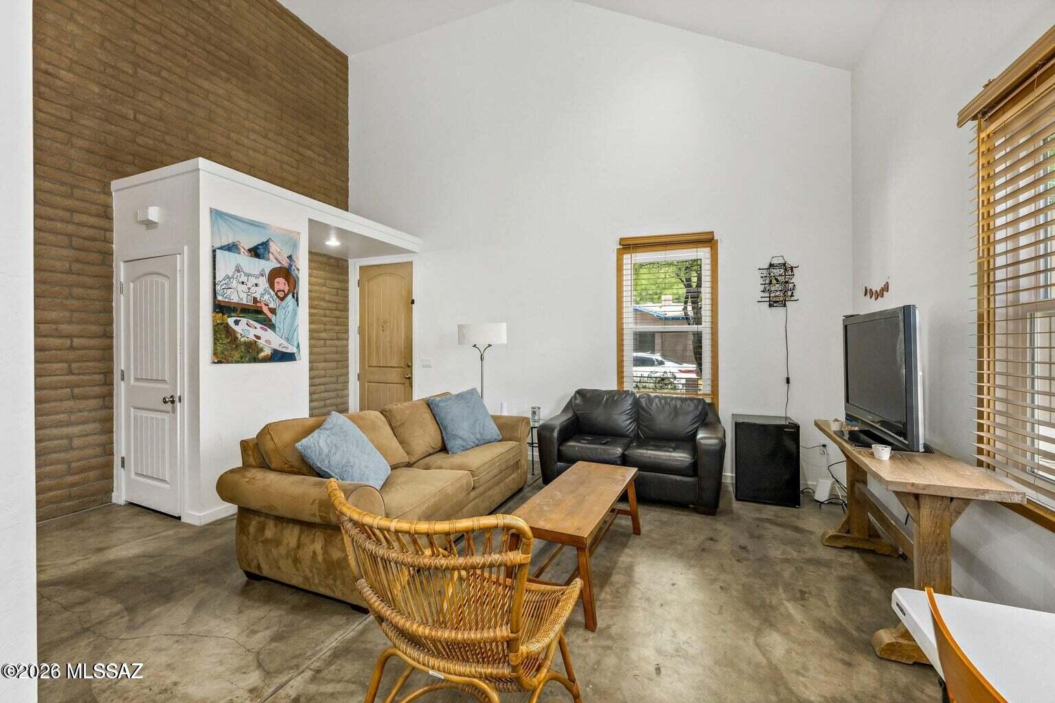 West University Court (1-7) - Residential Lease
