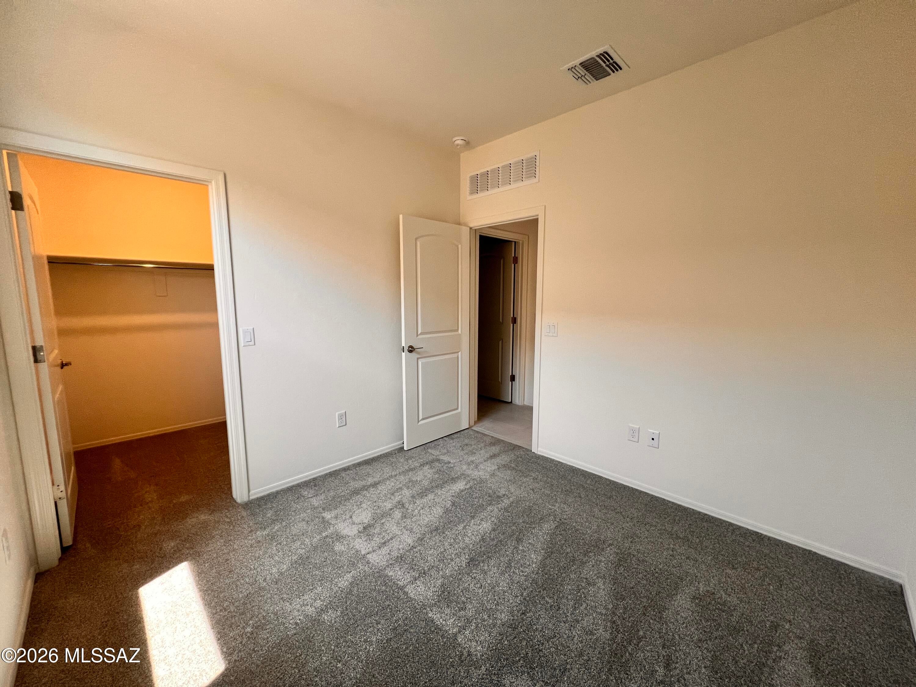 La Escalera Phase 1 - Residential Lease