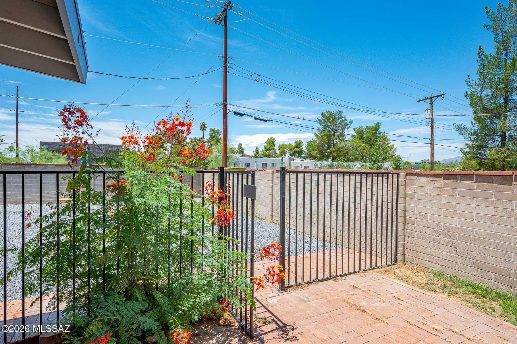 Kingston Knolls Terrace - Residential