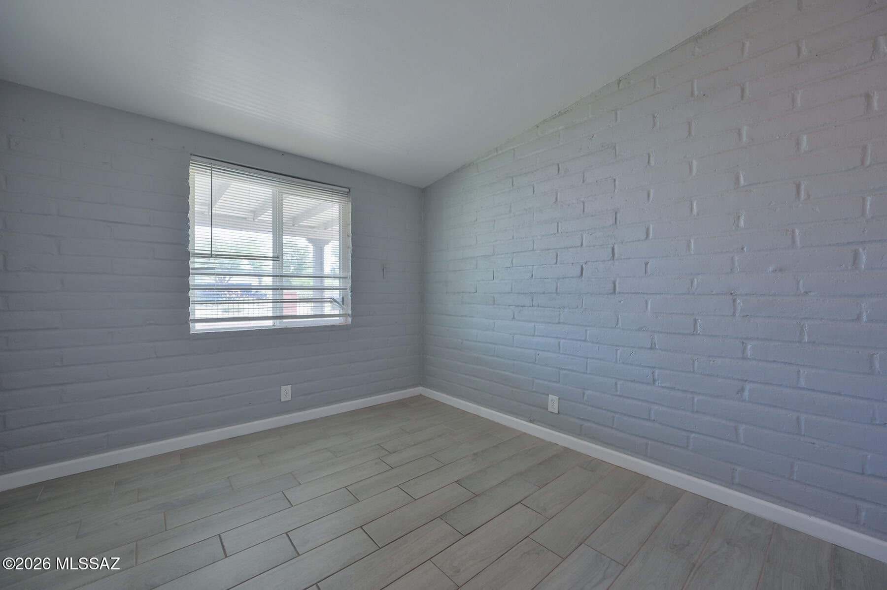 Kingston Knolls Terrace - Residential