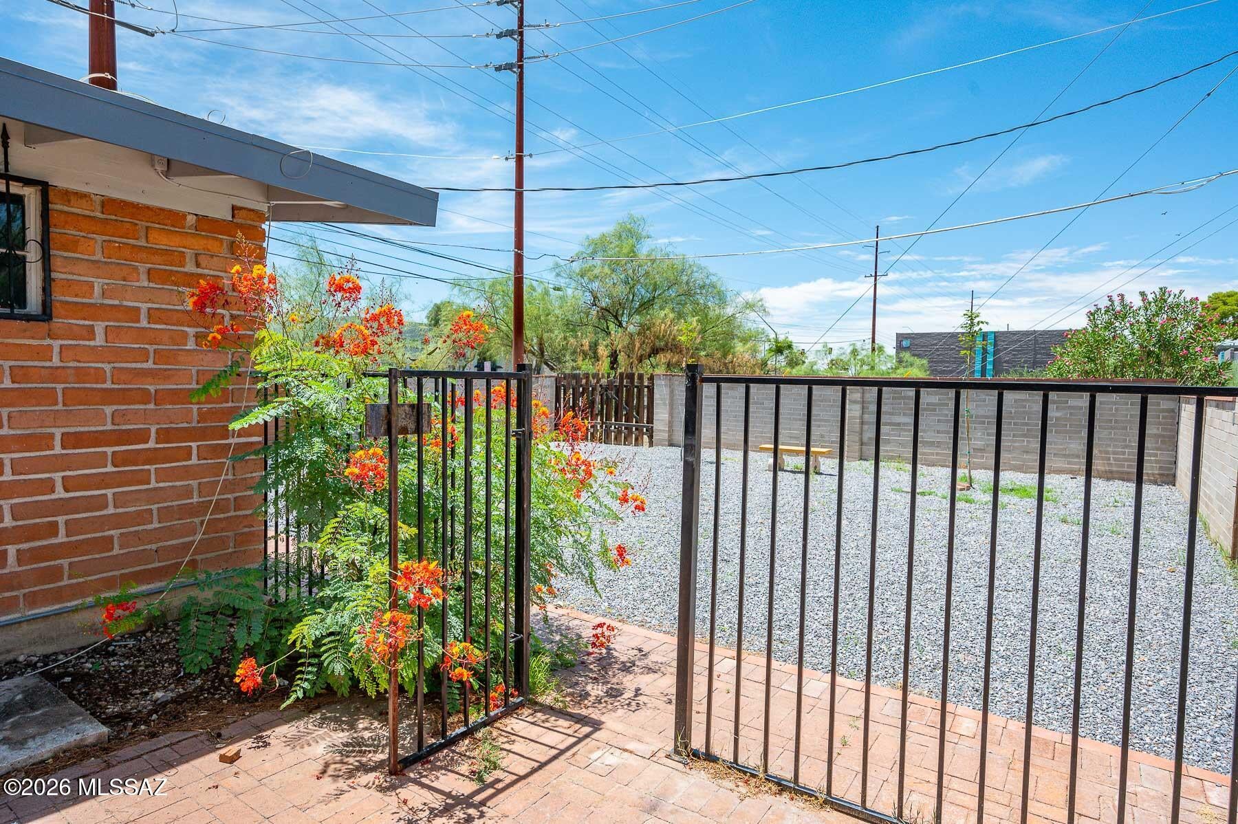 Kingston Knolls Terrace - Residential
