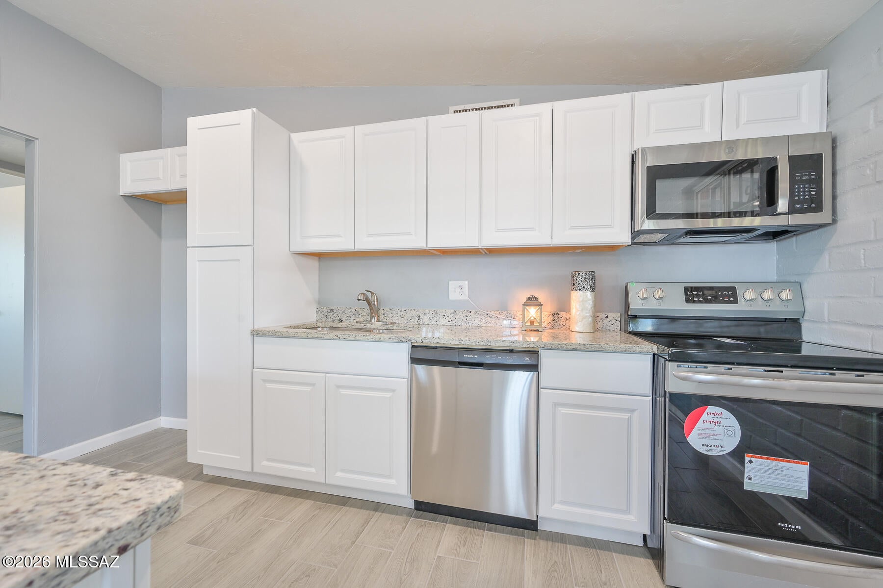 Kingston Knolls Terrace - Residential