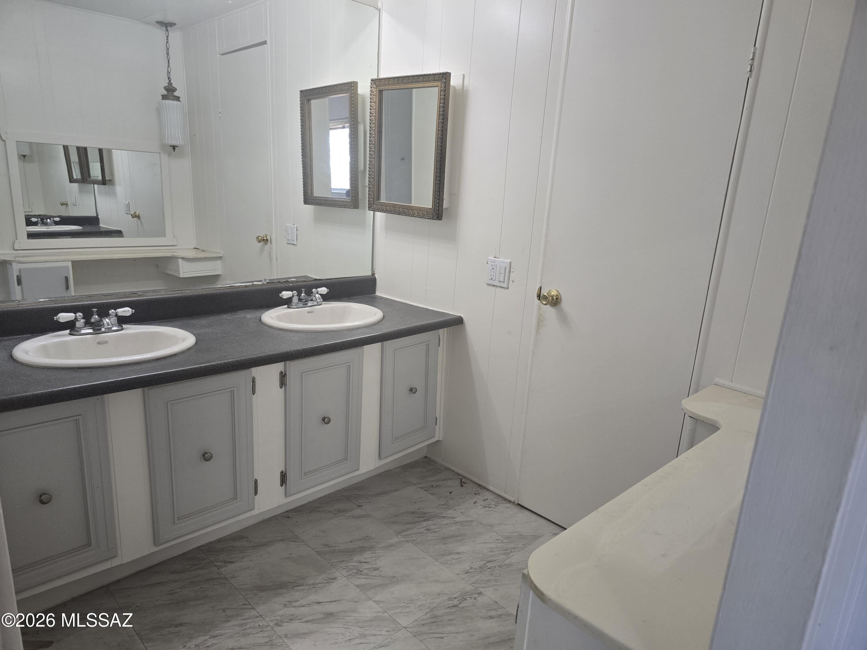 Mescal Lakes - Residential