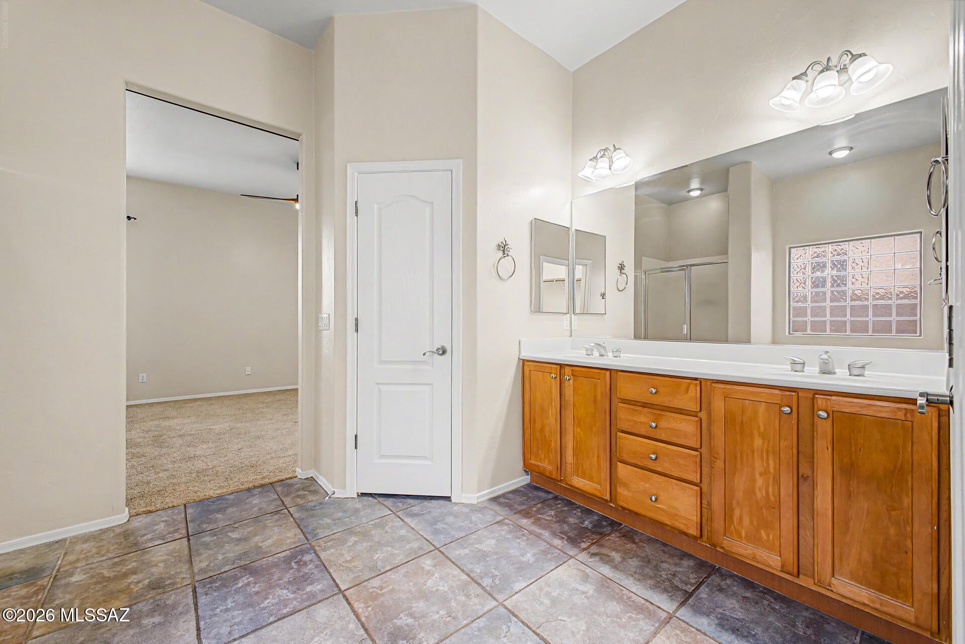 Continental Reserve Blk. 1 & 7 (1-61) - Residential