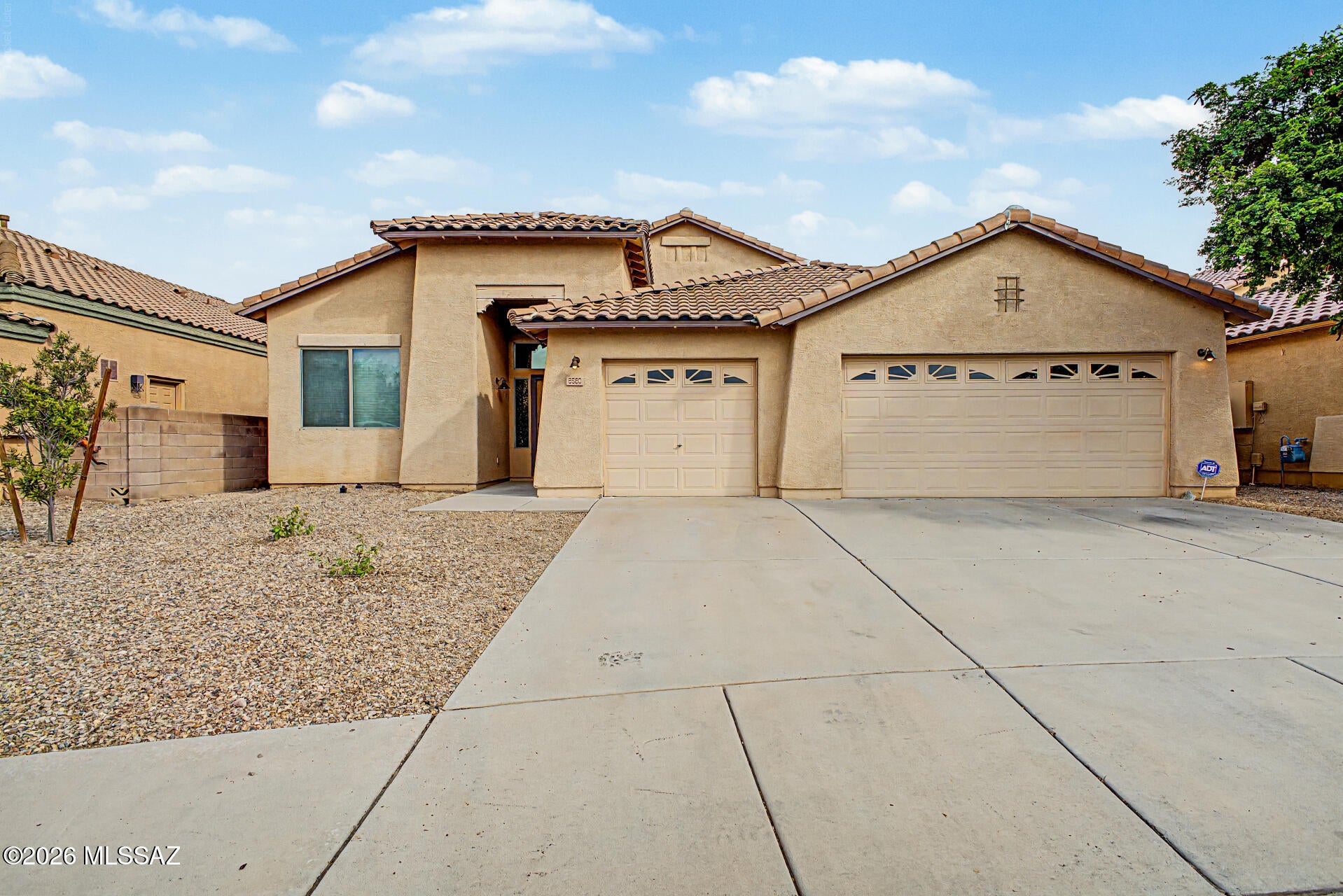 Continental Reserve Blk. 1 & 7 (1-61) - Residential
