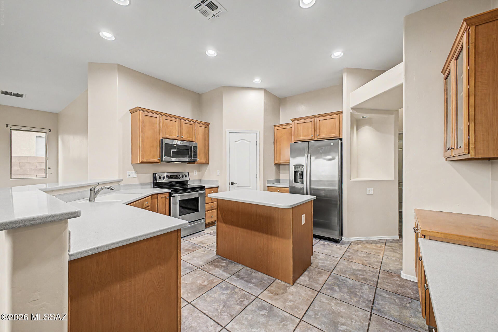 Continental Reserve Blk. 1 & 7 (1-61) - Residential