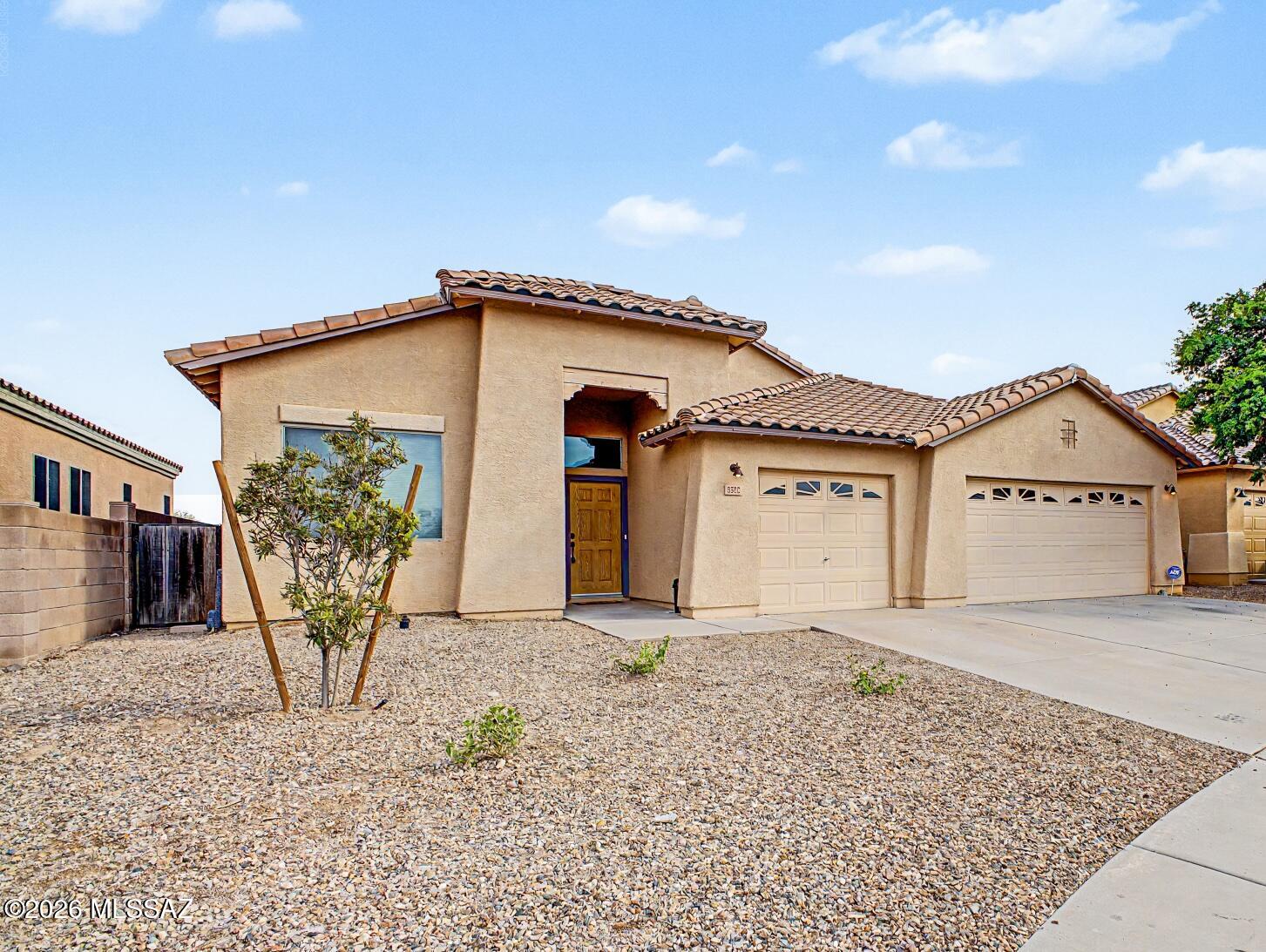 Roomy 1-story POOL home in Continental Reserve, backing to a desert wash, with mountain views. Split bedroom floor plan and spacious living room. Large open kitchen with multiple cabinets, prep island, Corian counter tops, pantry, and desk area, overlooking family room. Roof replaced in 2023, and new HVAC in 2024. Plenty of parking in the 3-car garage, plus wide driveway, located on a quiet cul-de-sac. Just minutes away to parks, library, restaurants, shopping, and the freeway.