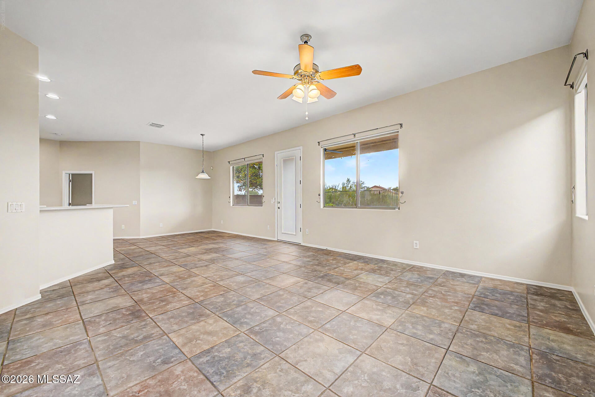Continental Reserve Blk. 1 & 7 (1-61) - Residential