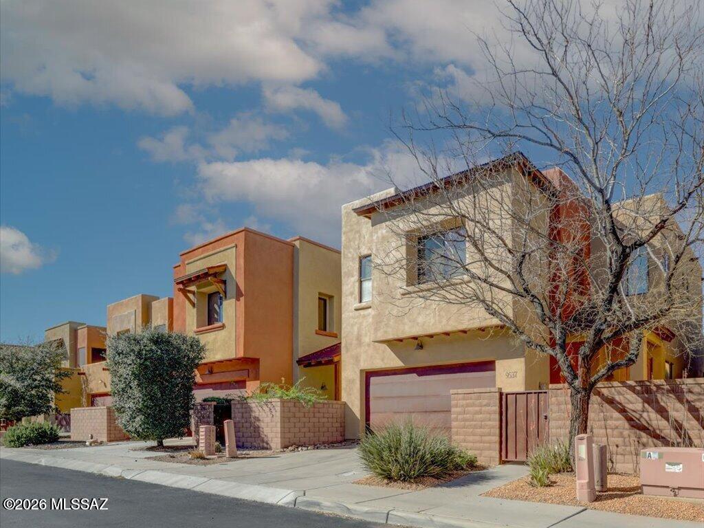 Oasis Harrison - Residential