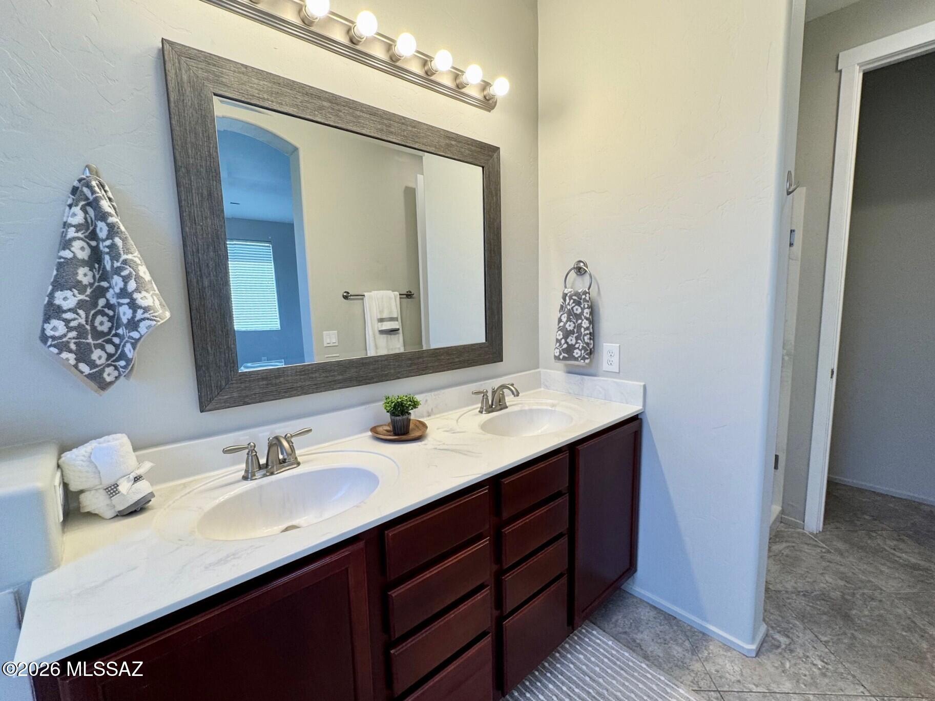 Oasis Harrison - Residential
