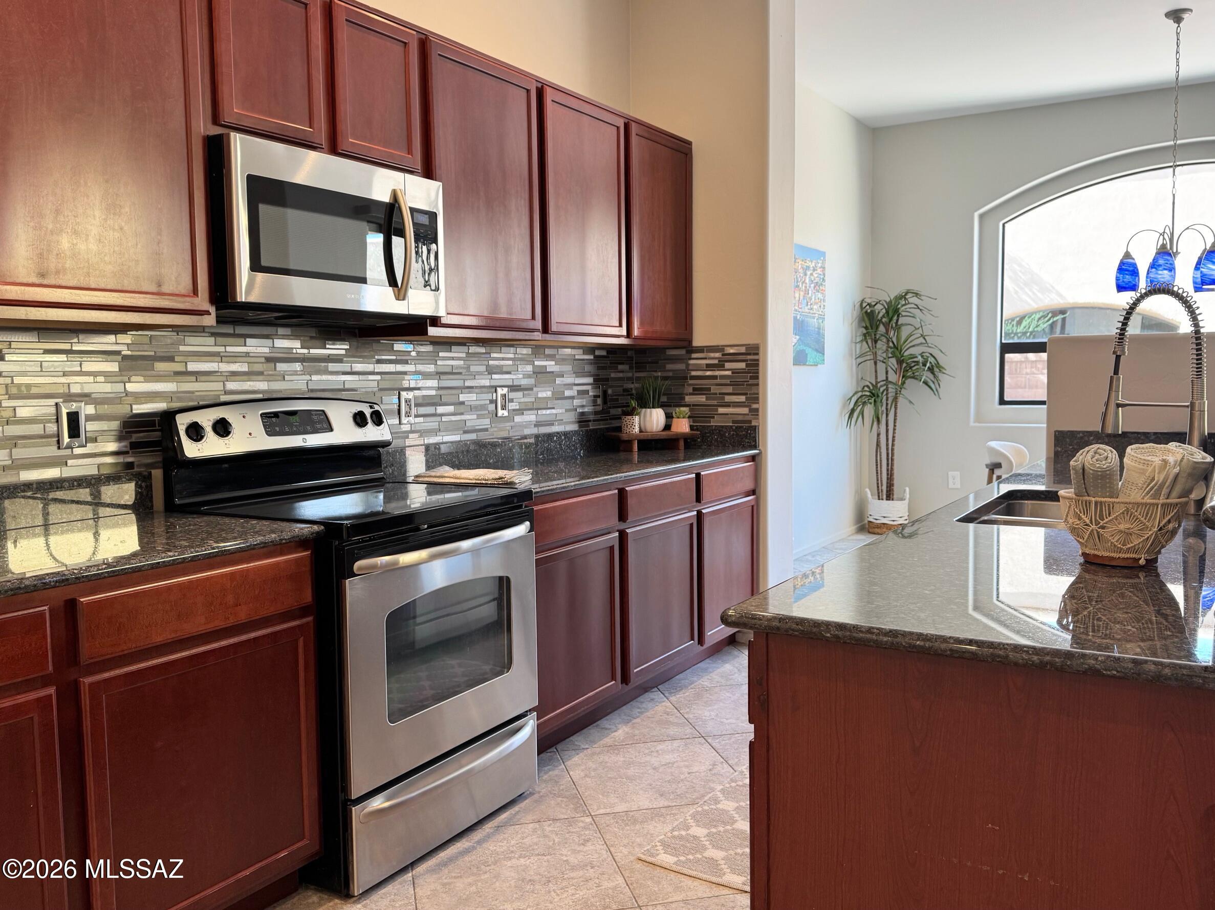 Oasis Harrison - Residential
