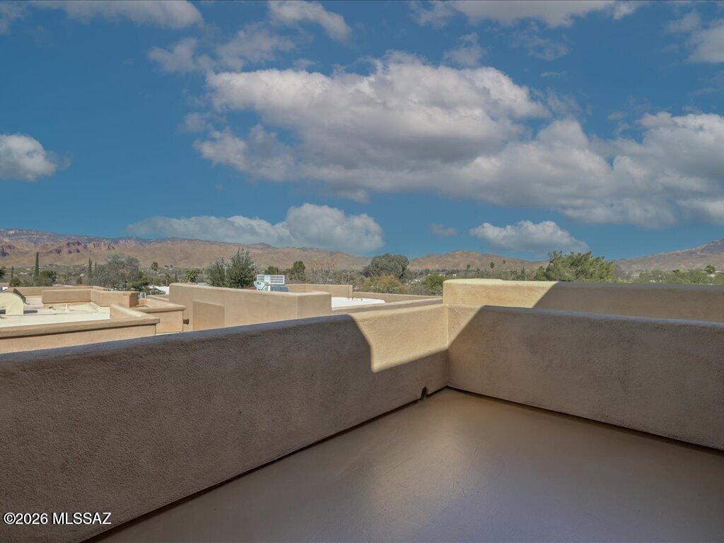 Oasis Harrison - Residential