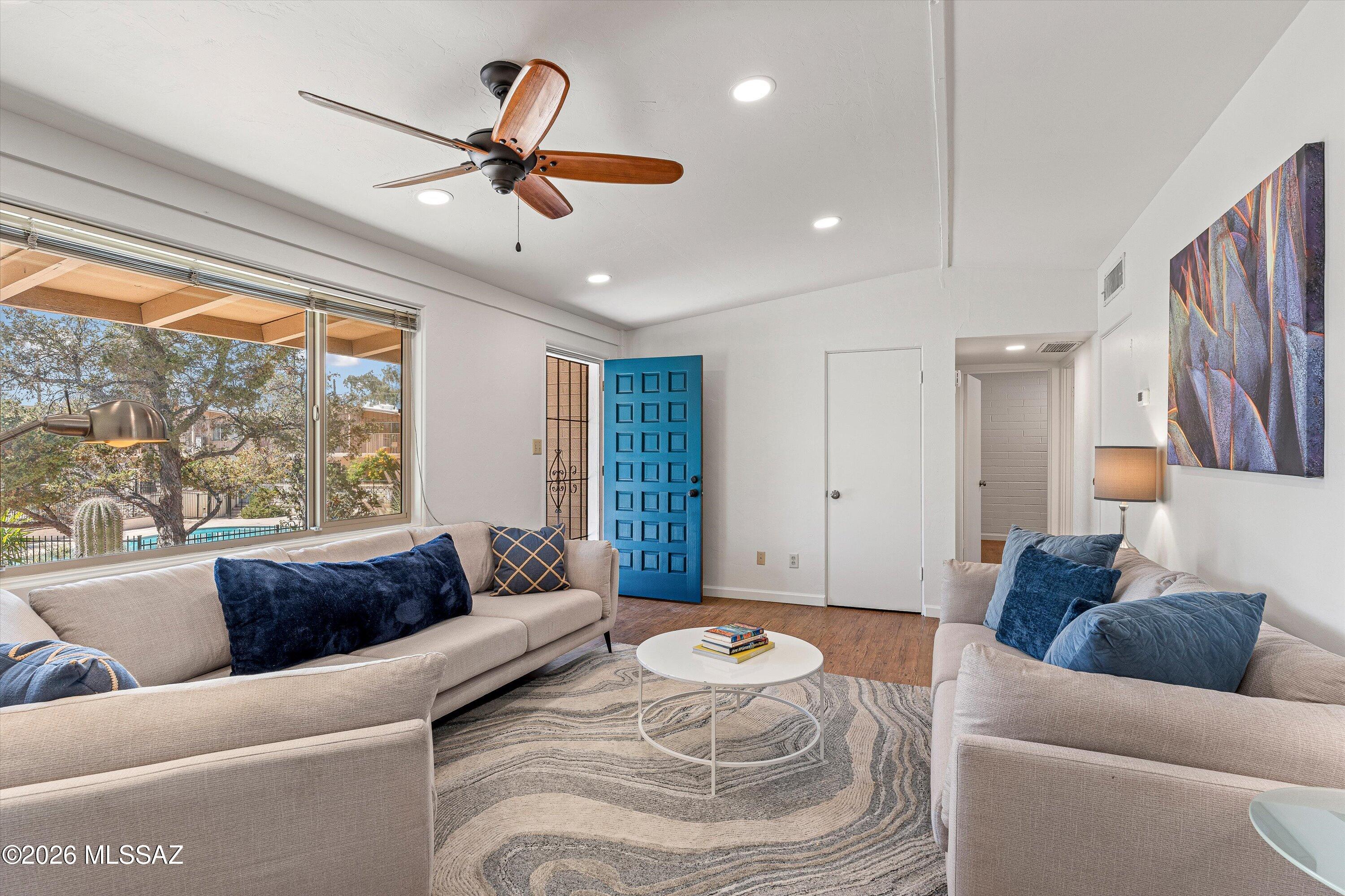 Oracle North Condominiums - Residential